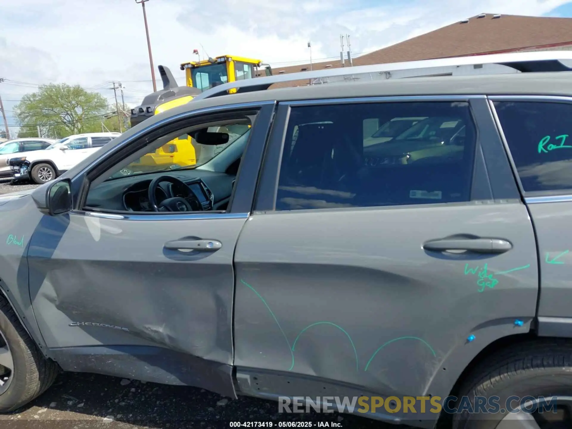 14 Фотография поврежденного автомобиля 1C4PJMDX4KD451079 JEEP CHEROKEE 2019