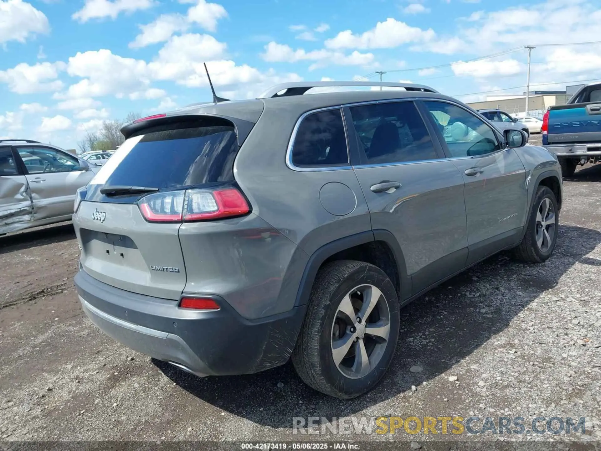 4 Фотография поврежденного автомобиля 1C4PJMDX4KD451079 JEEP CHEROKEE 2019