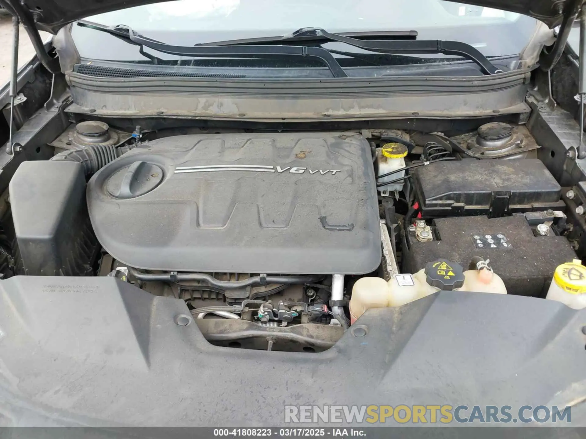 10 Photograph of a damaged car 1C4PJMDX6KD103879 JEEP CHEROKEE 2019