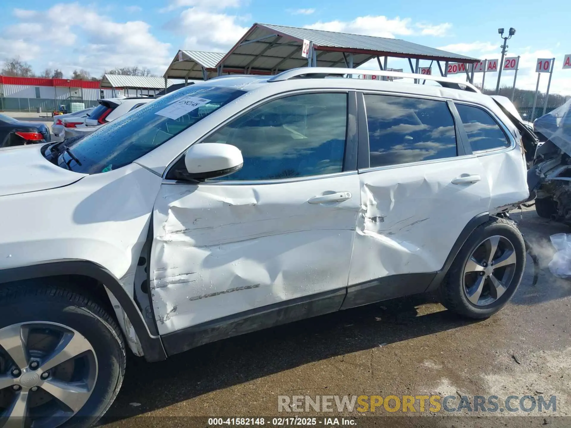 18 Фотография поврежденного автомобиля 1C4PJMDX6KD135313 JEEP CHEROKEE 2019