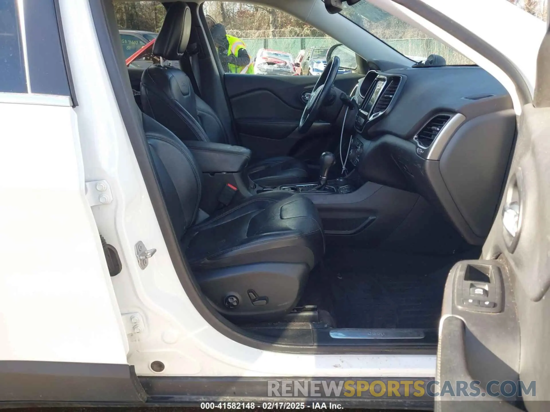 5 Фотография поврежденного автомобиля 1C4PJMDX6KD135313 JEEP CHEROKEE 2019