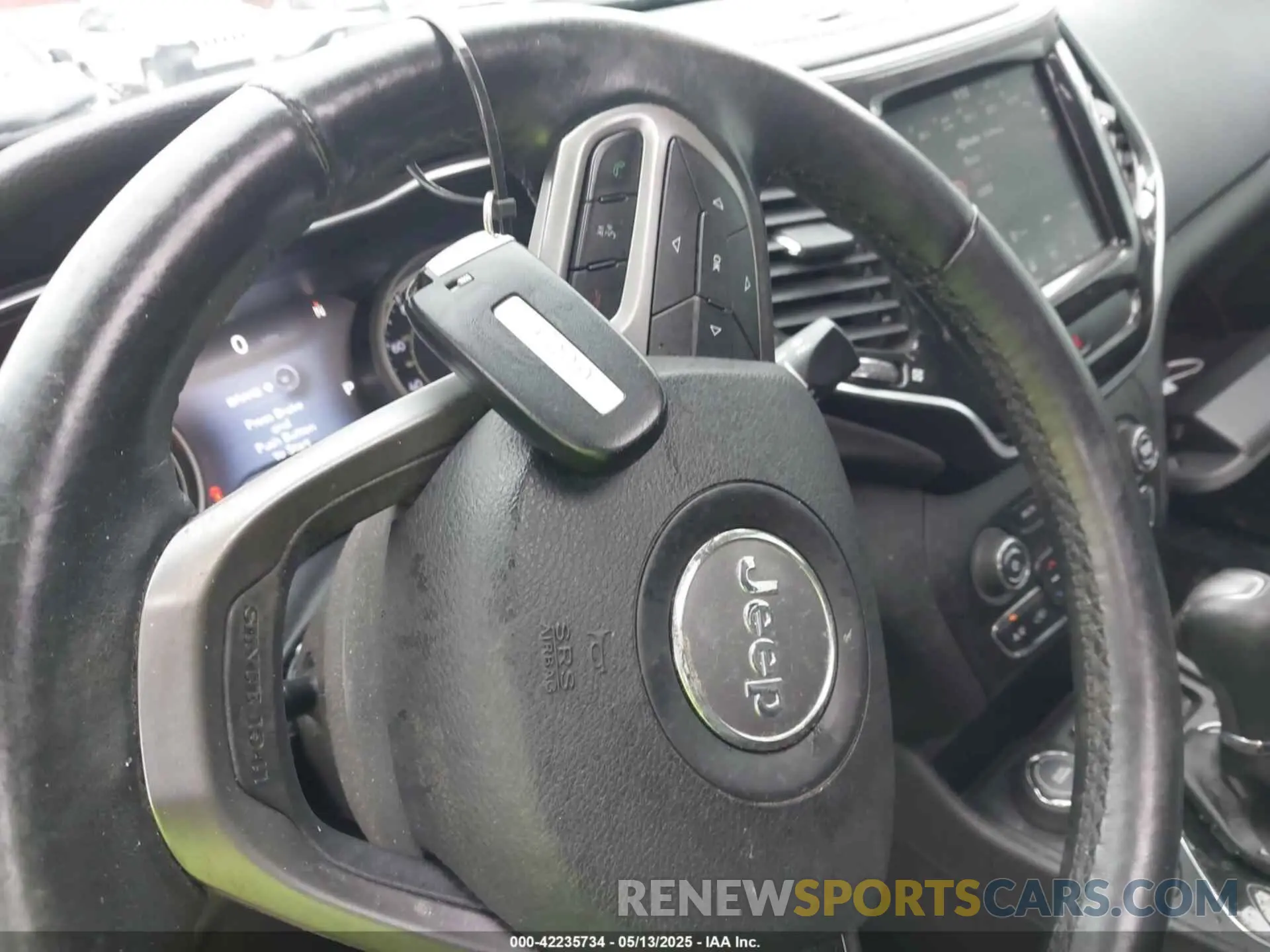 11 Фотография поврежденного автомобиля 1C4PJMDX6KD252972 JEEP CHEROKEE 2019