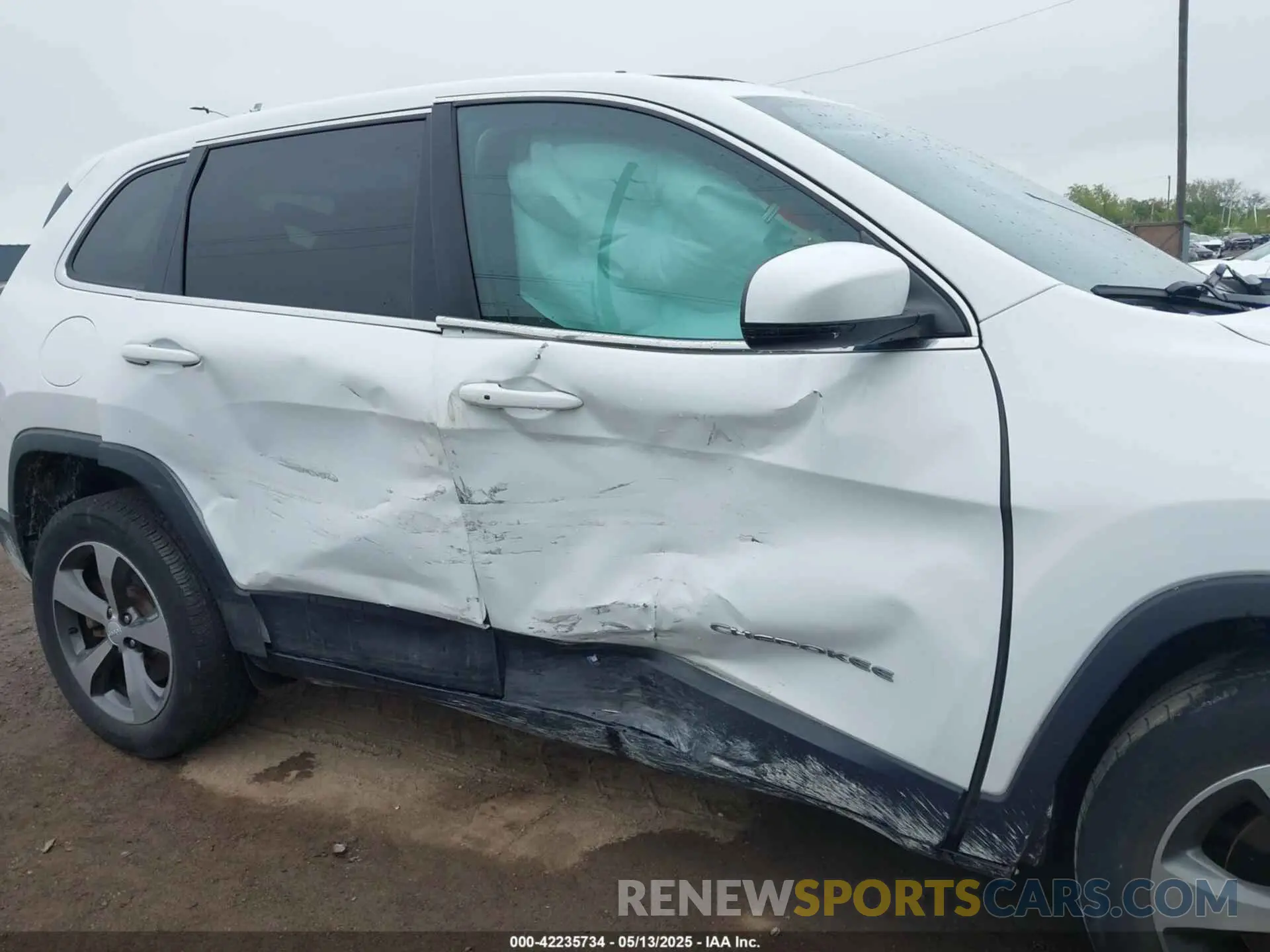 6 Фотография поврежденного автомобиля 1C4PJMDX6KD252972 JEEP CHEROKEE 2019