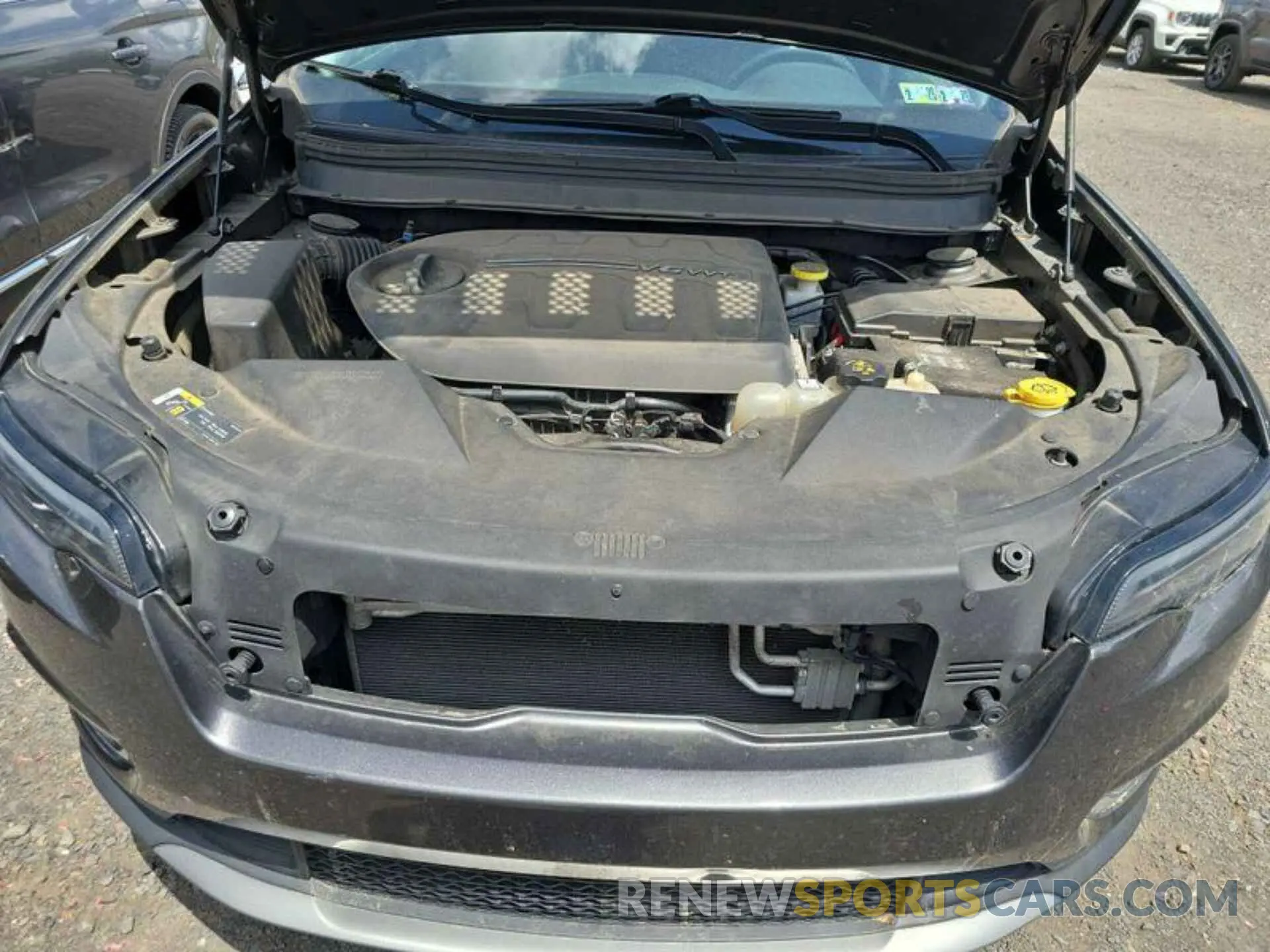20 Photograph of a damaged car 1C4PJMDX6KD373808 JEEP CHEROKEE 2019