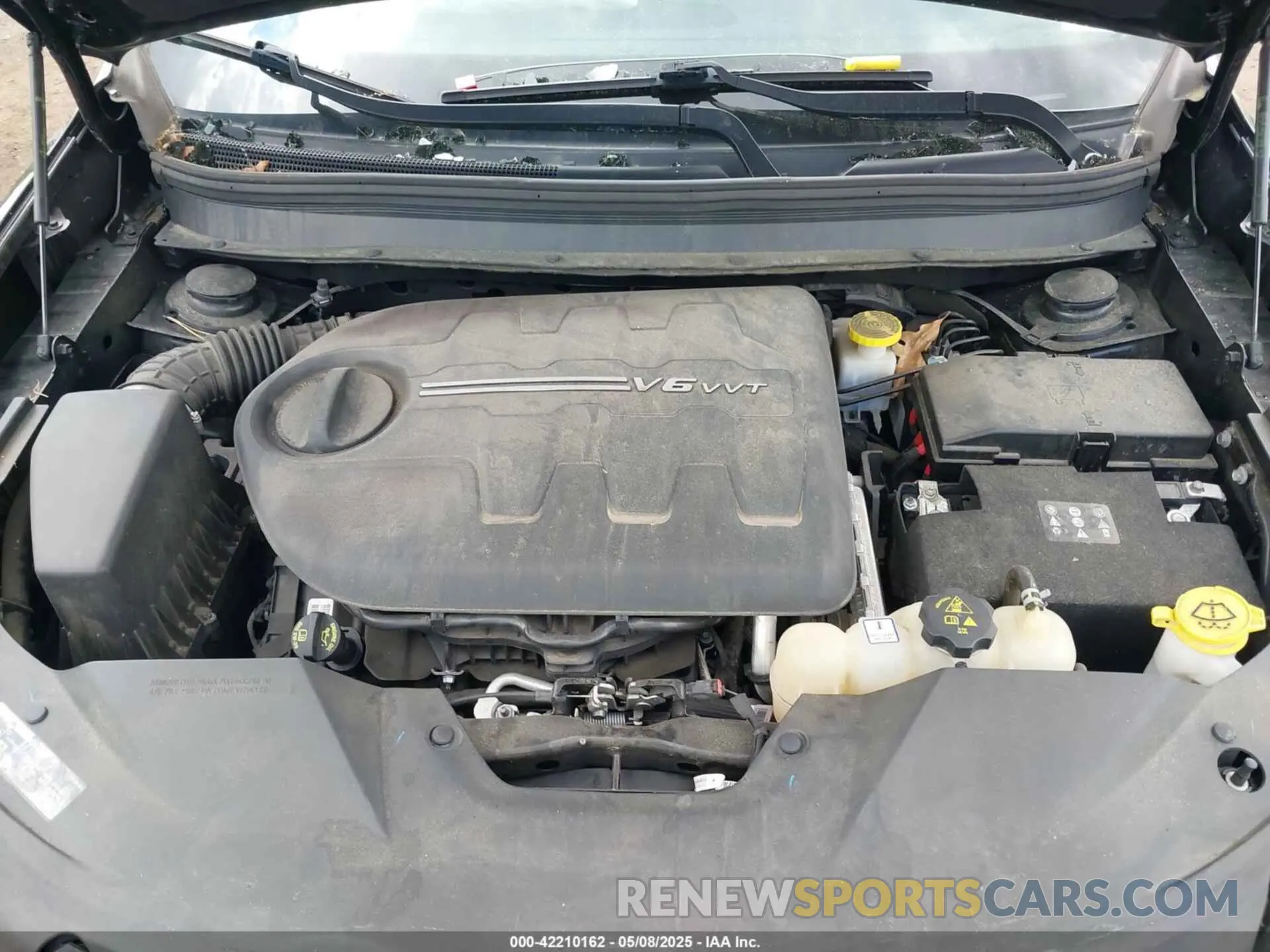 10 Photograph of a damaged car 1C4PJMDX6KD457370 JEEP CHEROKEE 2019