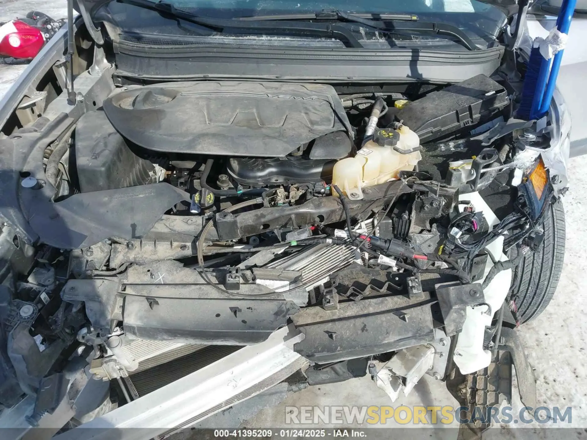 10 Photograph of a damaged car 1C4PJMDX8KD141677 JEEP CHEROKEE 2019