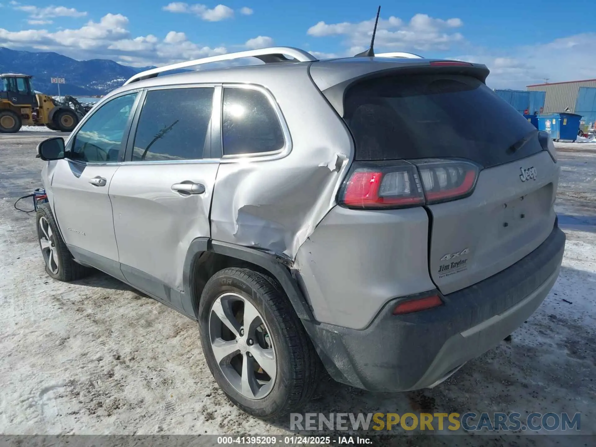 3 Photograph of a damaged car 1C4PJMDX8KD141677 JEEP CHEROKEE 2019