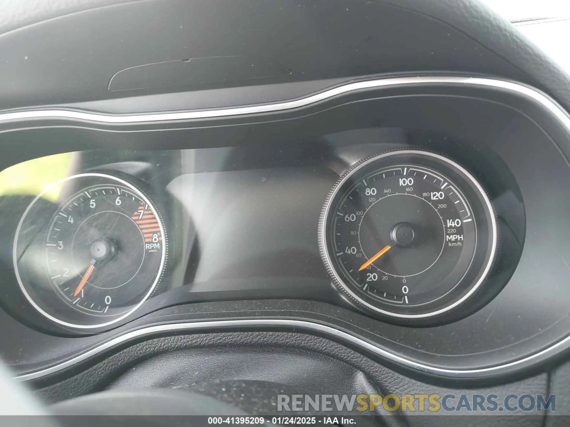 7 Photograph of a damaged car 1C4PJMDX8KD141677 JEEP CHEROKEE 2019