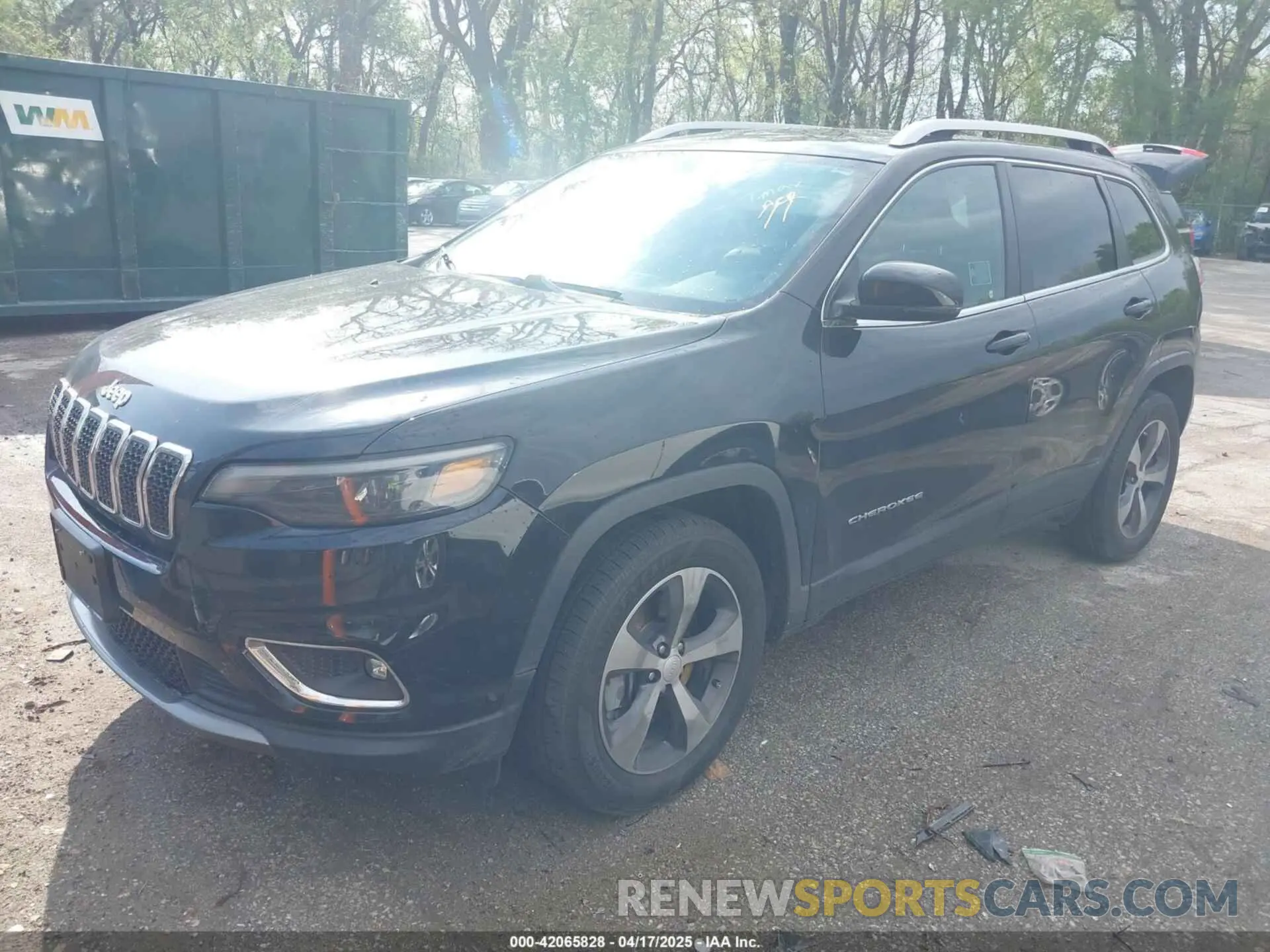 2 Фотография поврежденного автомобиля 1C4PJMDX8KD186411 JEEP CHEROKEE 2019