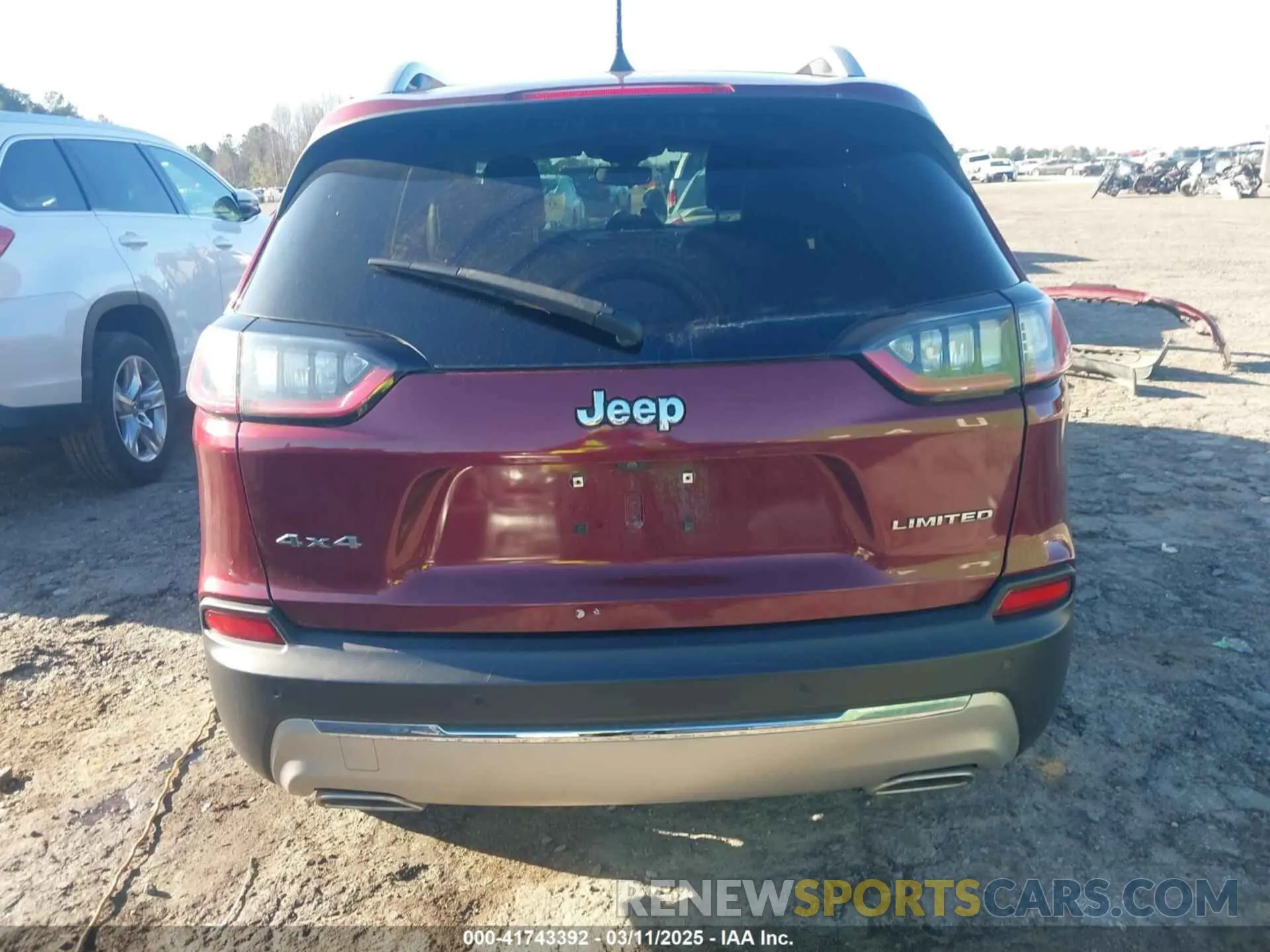 17 Фотография поврежденного автомобиля 1C4PJMDX8KD441154 JEEP CHEROKEE 2019