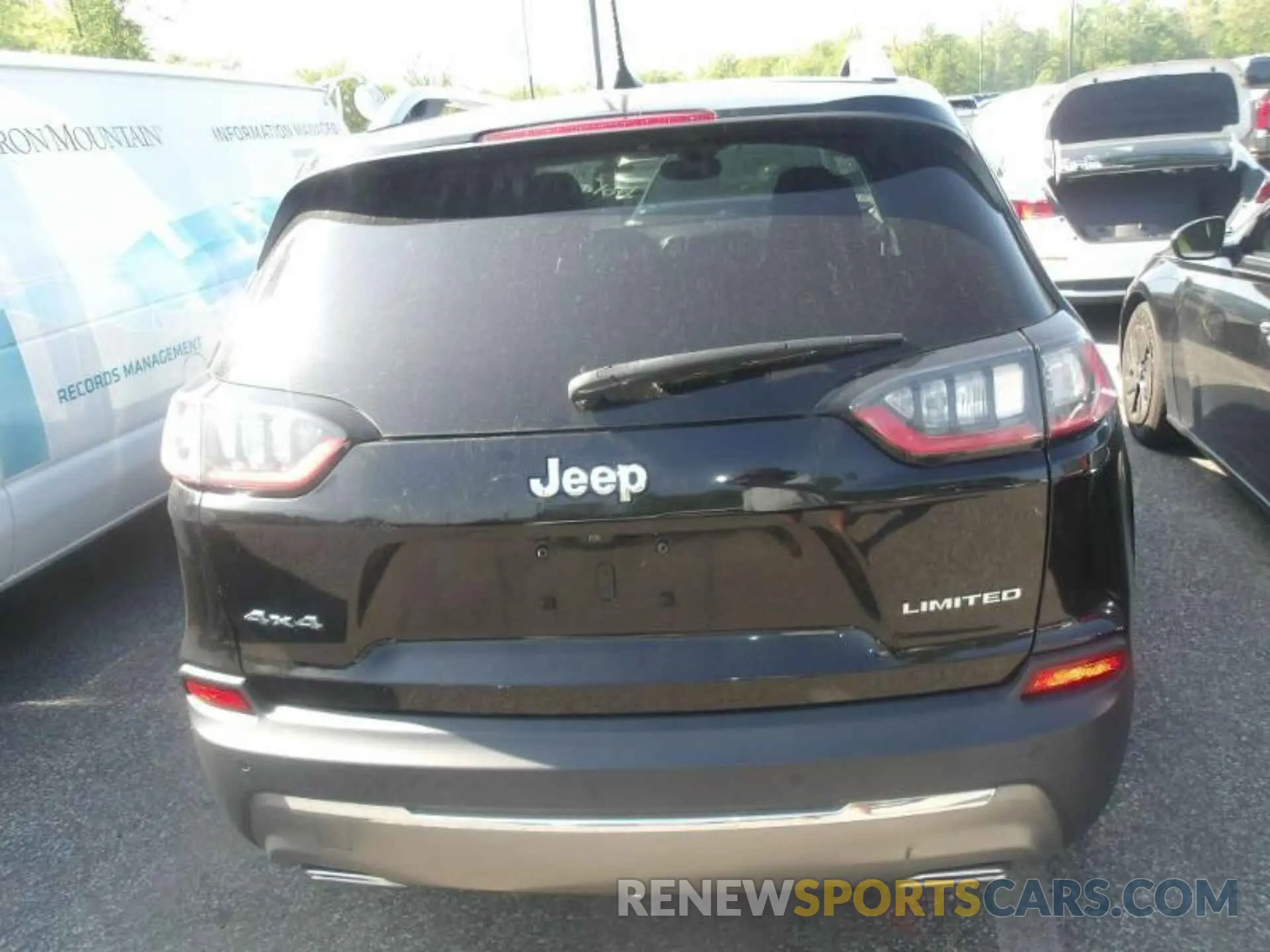 11 Фотография поврежденного автомобиля 1C4PJMDX8KD450811 JEEP CHEROKEE 2019