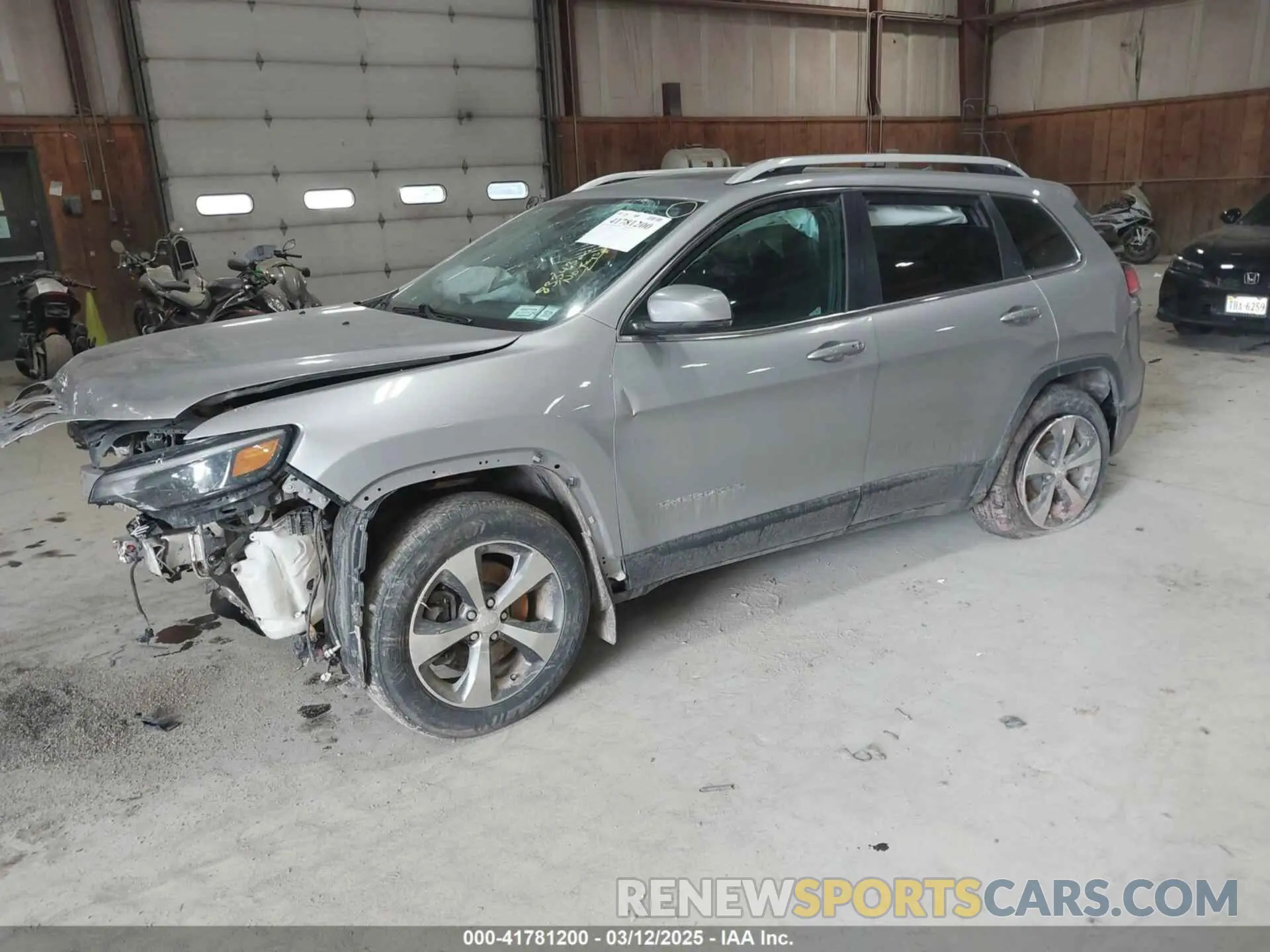 2 Фотография поврежденного автомобиля 1C4PJMDXXKD111984 JEEP CHEROKEE 2019