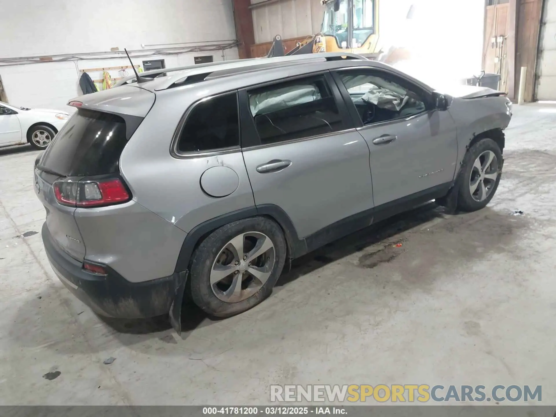 4 Фотография поврежденного автомобиля 1C4PJMDXXKD111984 JEEP CHEROKEE 2019