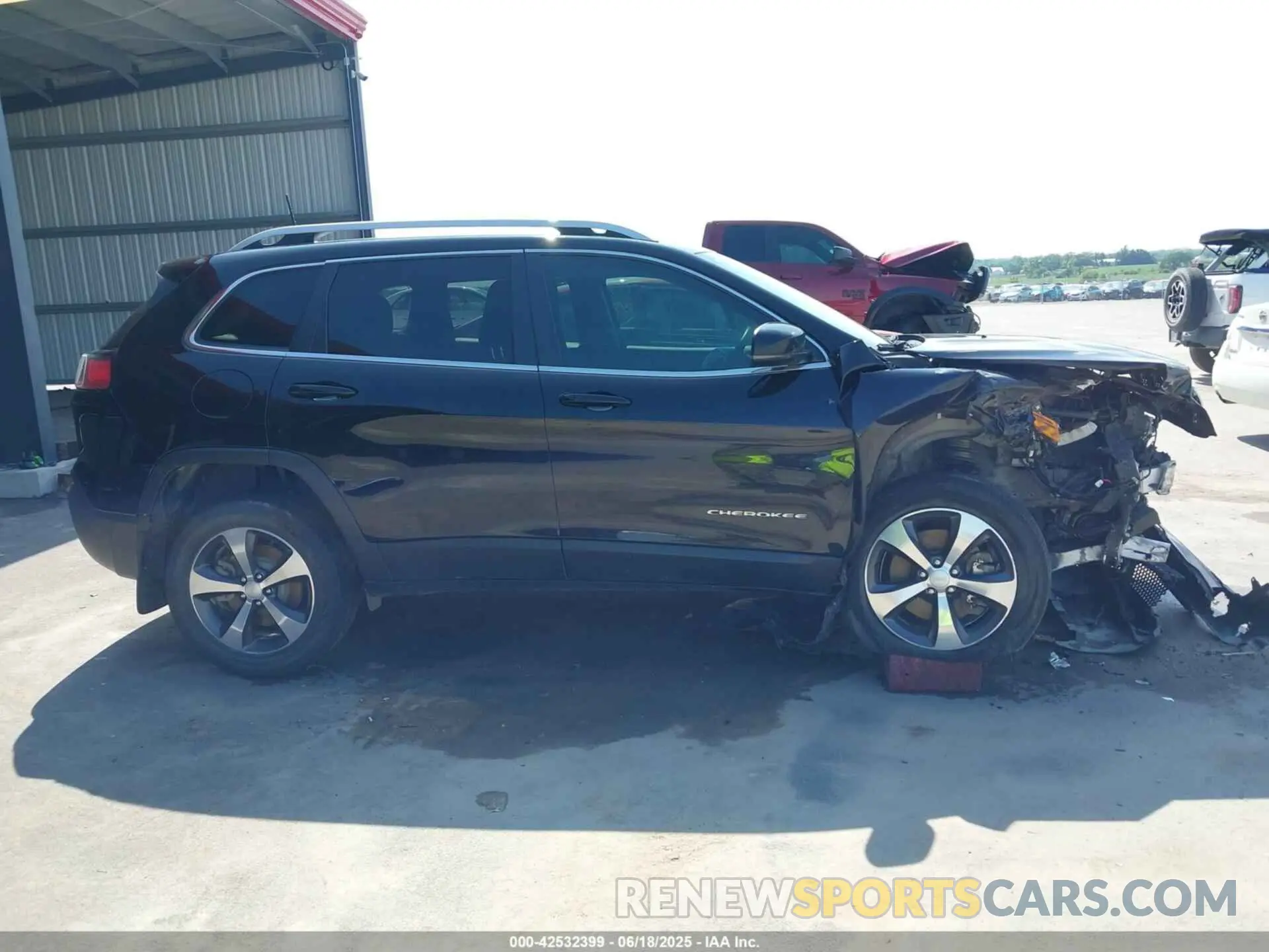 13 Фотография поврежденного автомобиля 1C4PJMDXXKD135511 JEEP CHEROKEE 2019