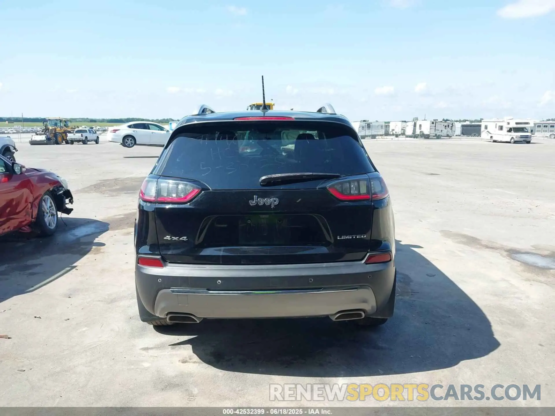 16 Фотография поврежденного автомобиля 1C4PJMDXXKD135511 JEEP CHEROKEE 2019