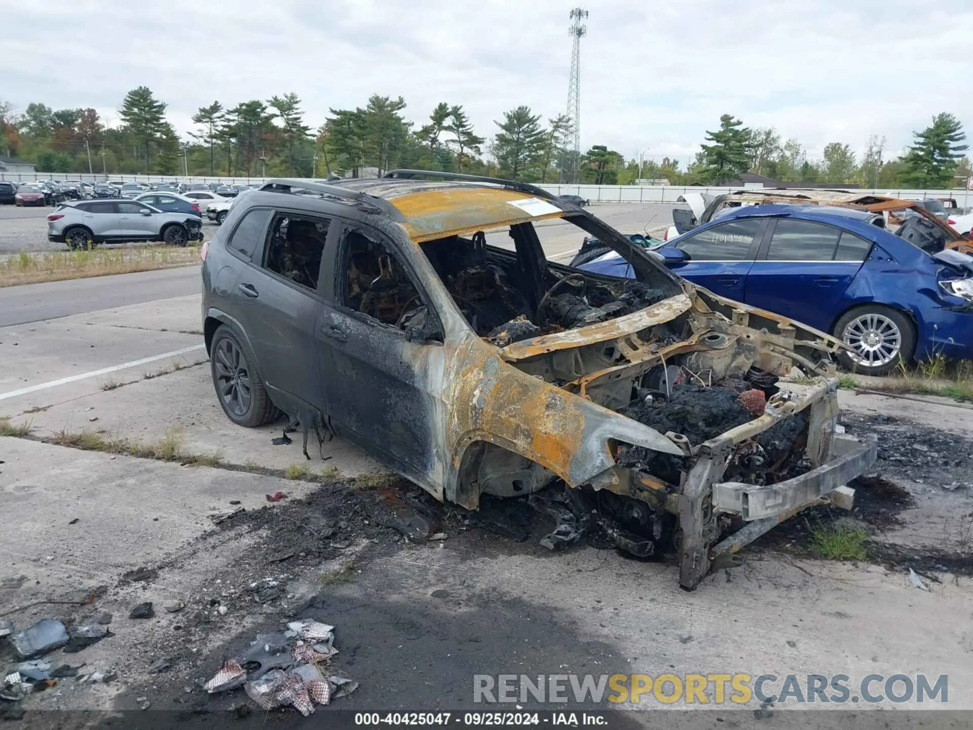 6 Photograph of a damaged car 1C4PJMDXXKD354176 JEEP CHEROKEE 2019