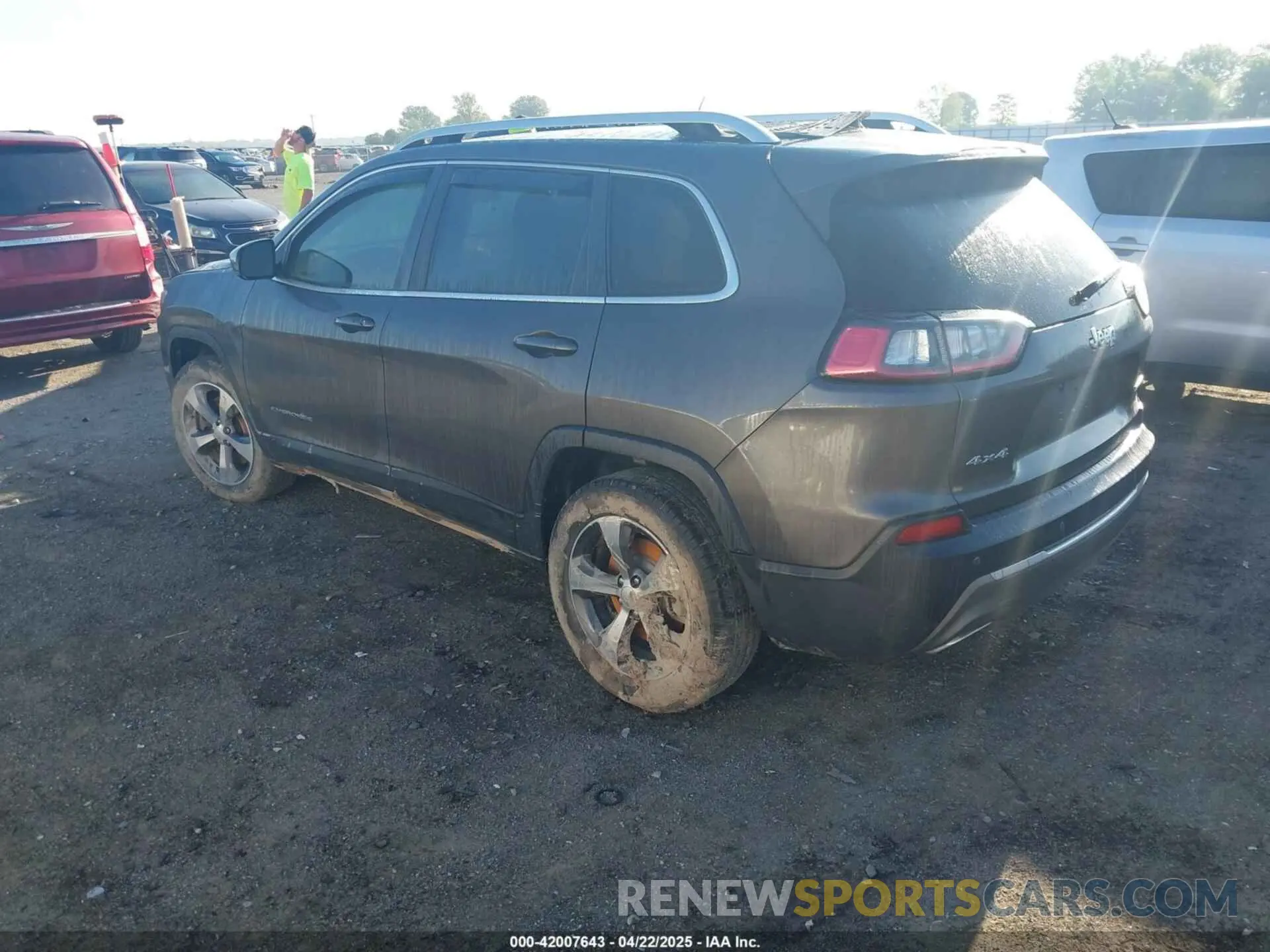 3 Фотография поврежденного автомобиля 1C4PJMDXXKD444833 JEEP CHEROKEE 2019