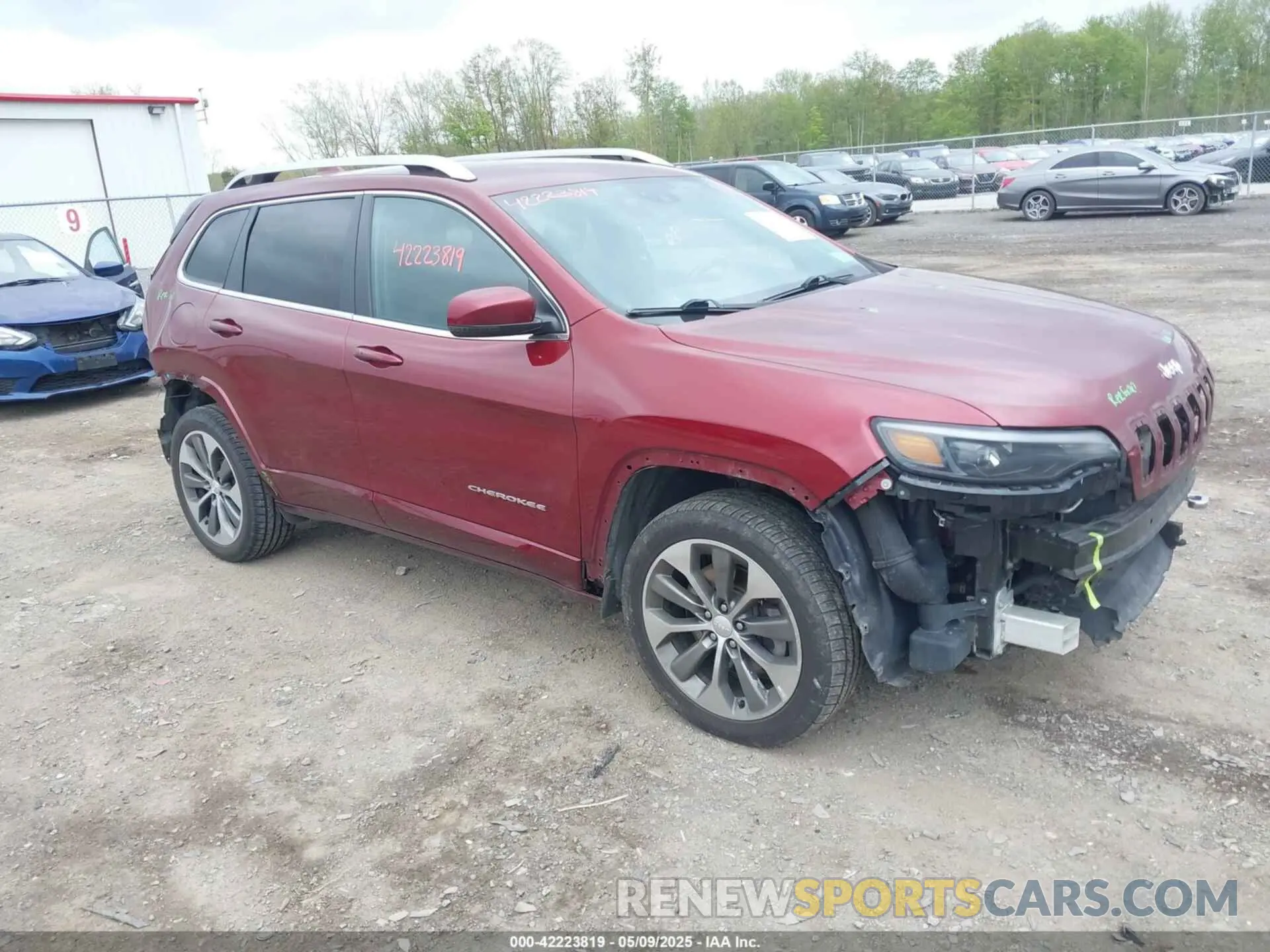 1 Фотография поврежденного автомобиля 1C4PJMJN2KD173866 JEEP CHEROKEE 2019