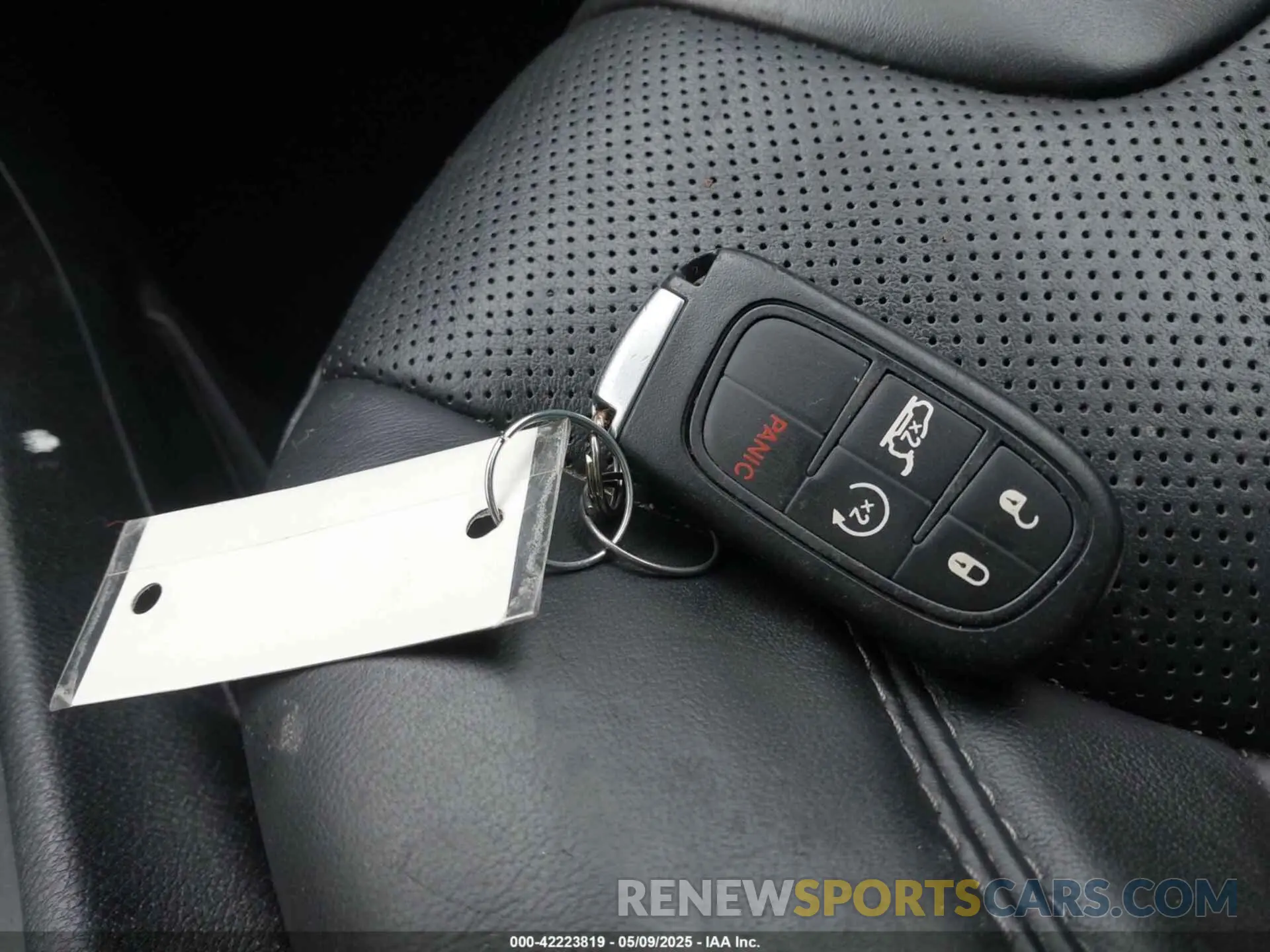 11 Фотография поврежденного автомобиля 1C4PJMJN2KD173866 JEEP CHEROKEE 2019