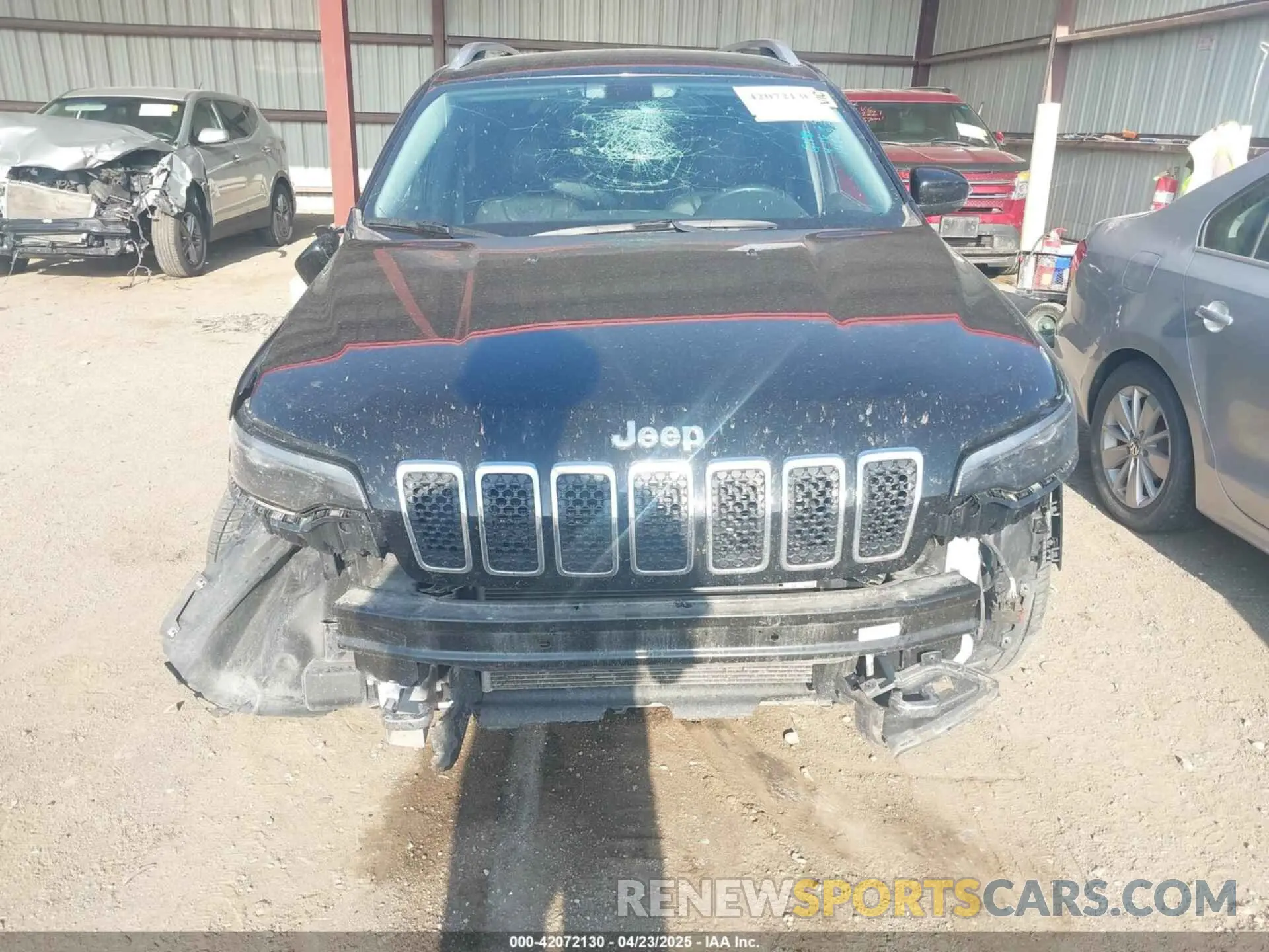 13 Photograph of a damaged car 1C4PJMJNXKD490083 JEEP CHEROKEE 2019