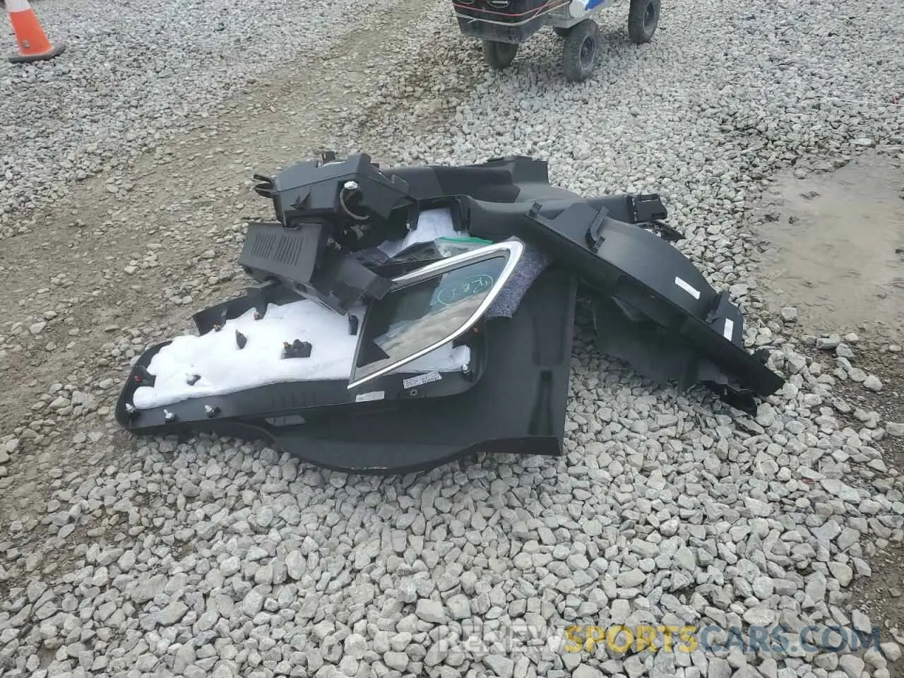 13 Photograph of a damaged car 1C4PJMJX2KD115905 JEEP CHEROKEE 2019