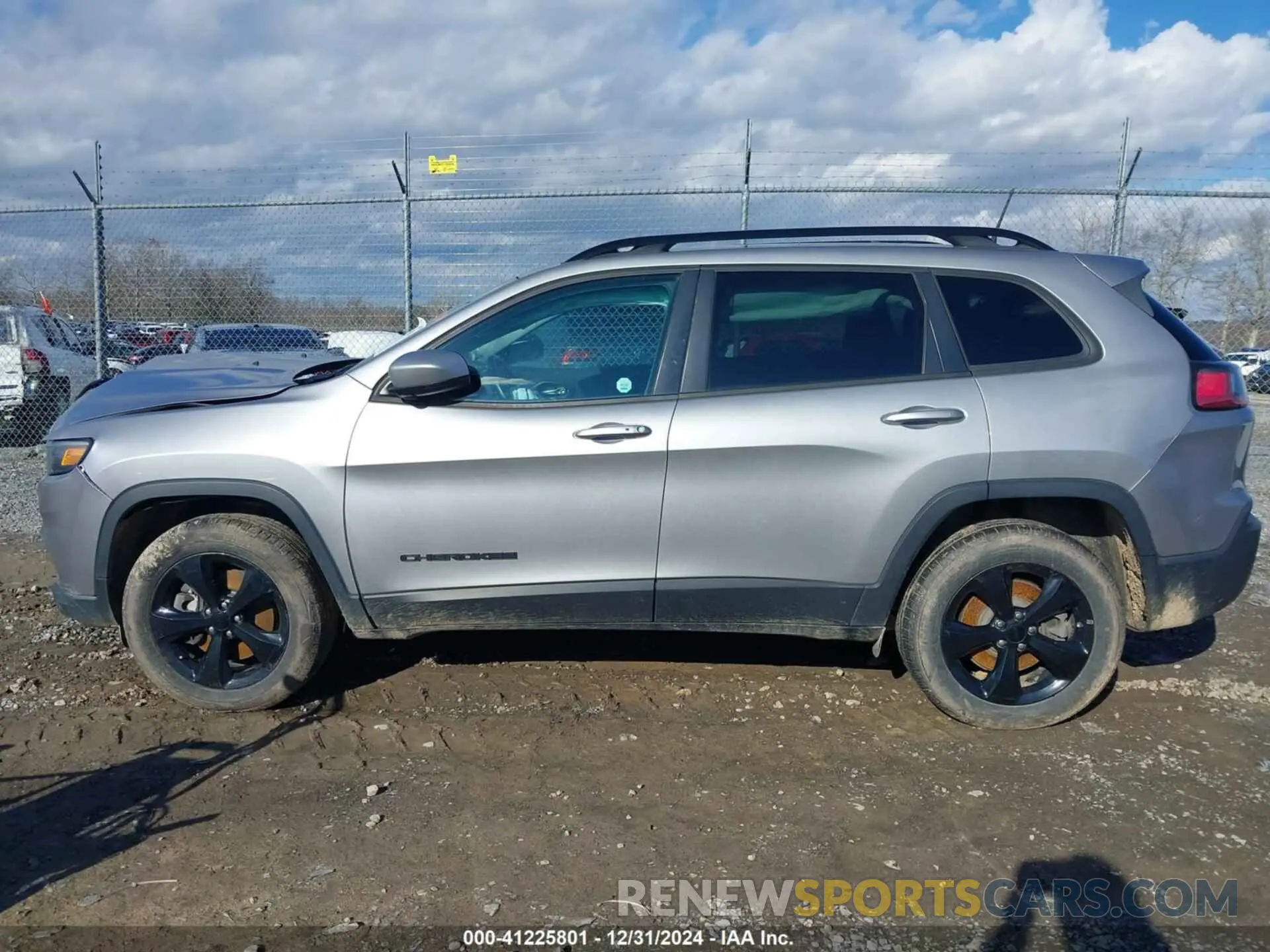 13 Photograph of a damaged car 1C4PJMLB0KD320947 JEEP CHEROKEE 2019