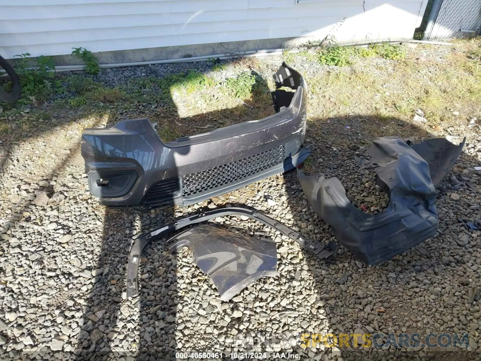 12 Photograph of a damaged car 1C4PJMLB1KD101186 JEEP CHEROKEE 2019