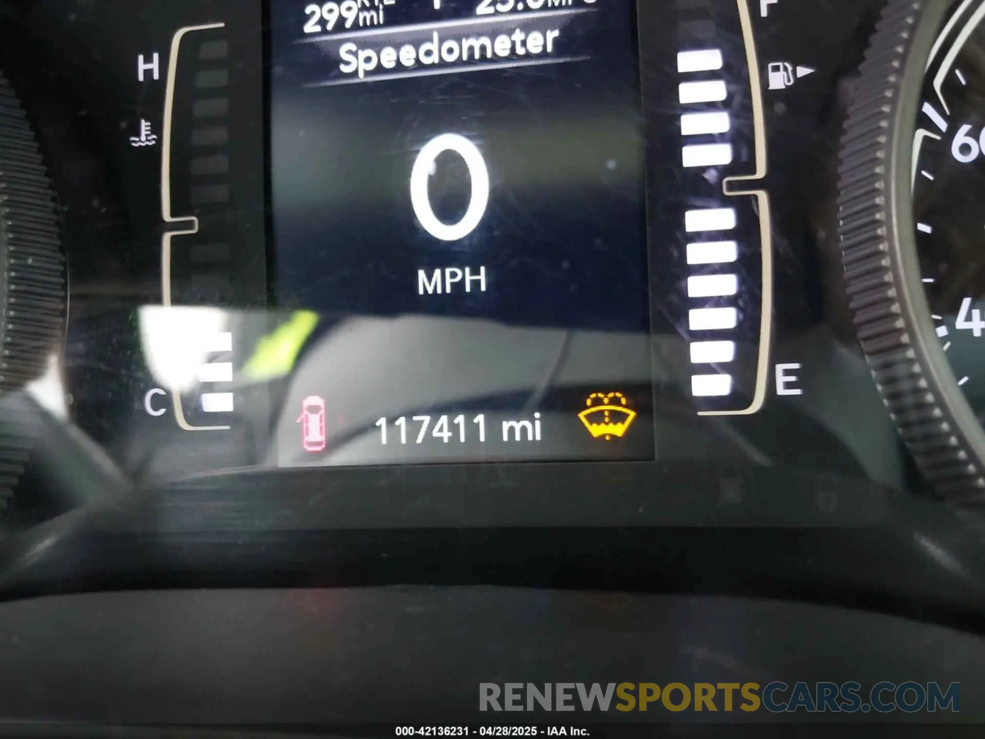 15 Photograph of a damaged car 1C4PJMLB1KD320682 JEEP CHEROKEE 2019