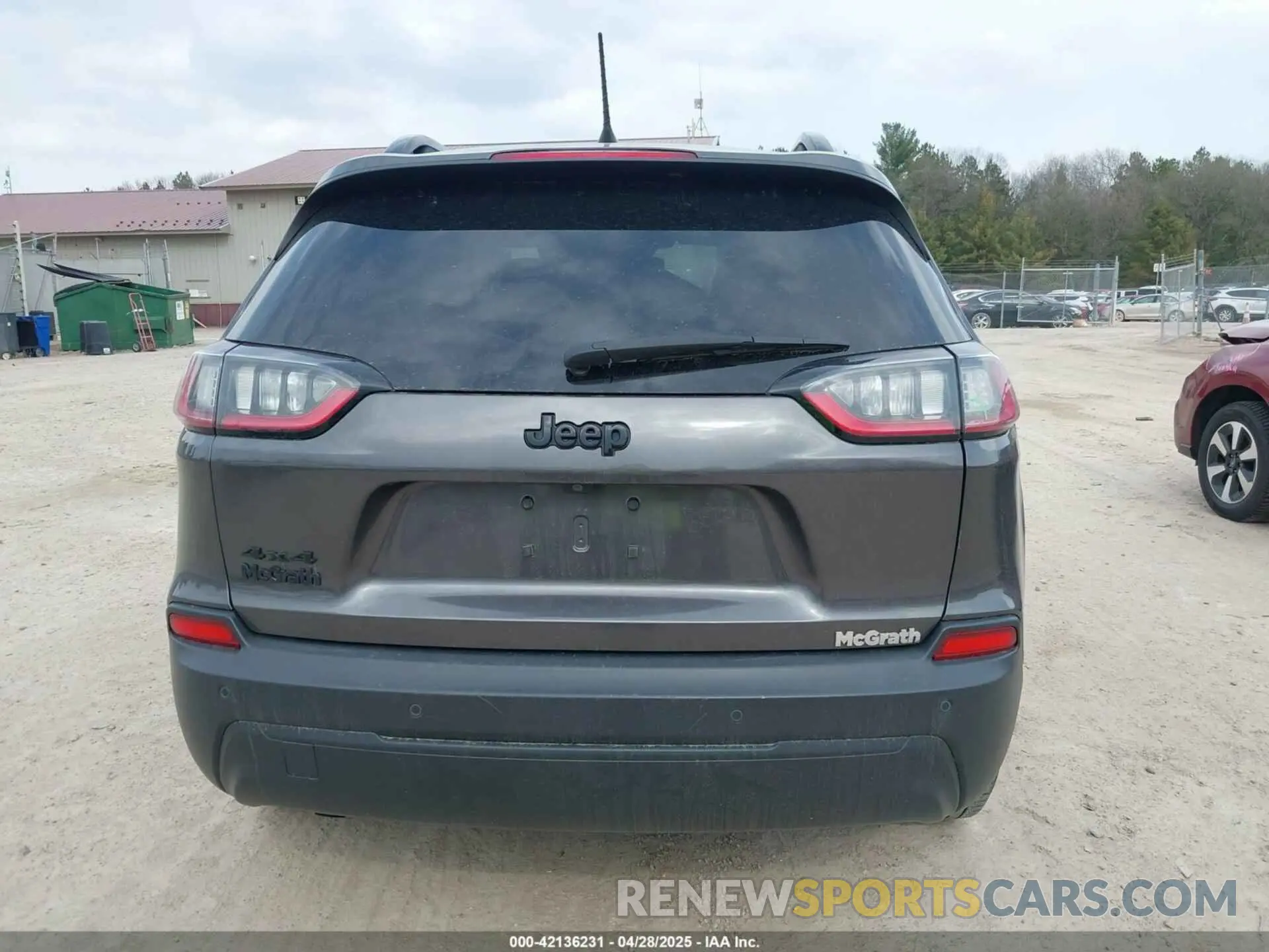 16 Photograph of a damaged car 1C4PJMLB1KD320682 JEEP CHEROKEE 2019