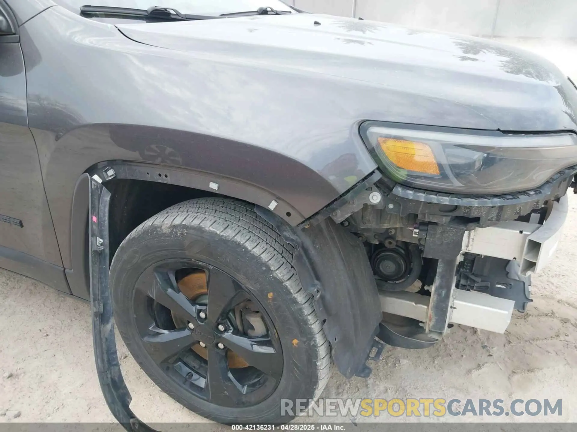 20 Photograph of a damaged car 1C4PJMLB1KD320682 JEEP CHEROKEE 2019