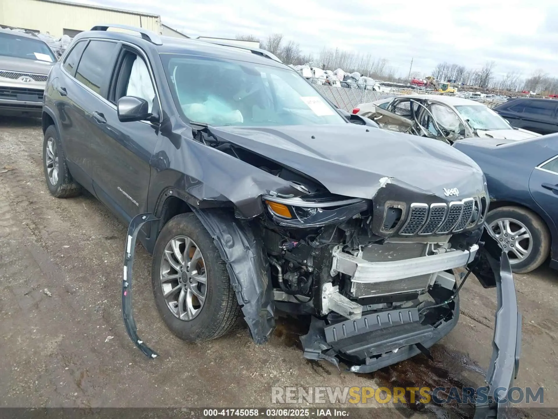 1 Photograph of a damaged car 1C4PJMLB2KD101505 JEEP CHEROKEE 2019