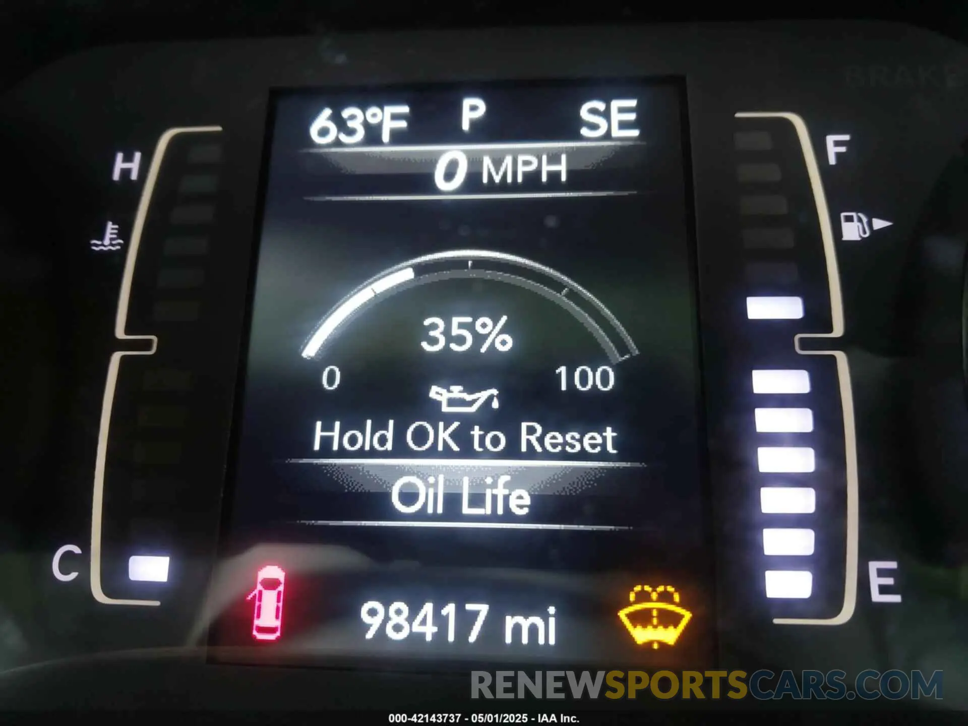 16 Photograph of a damaged car 1C4PJMLB2KD328371 JEEP CHEROKEE 2019