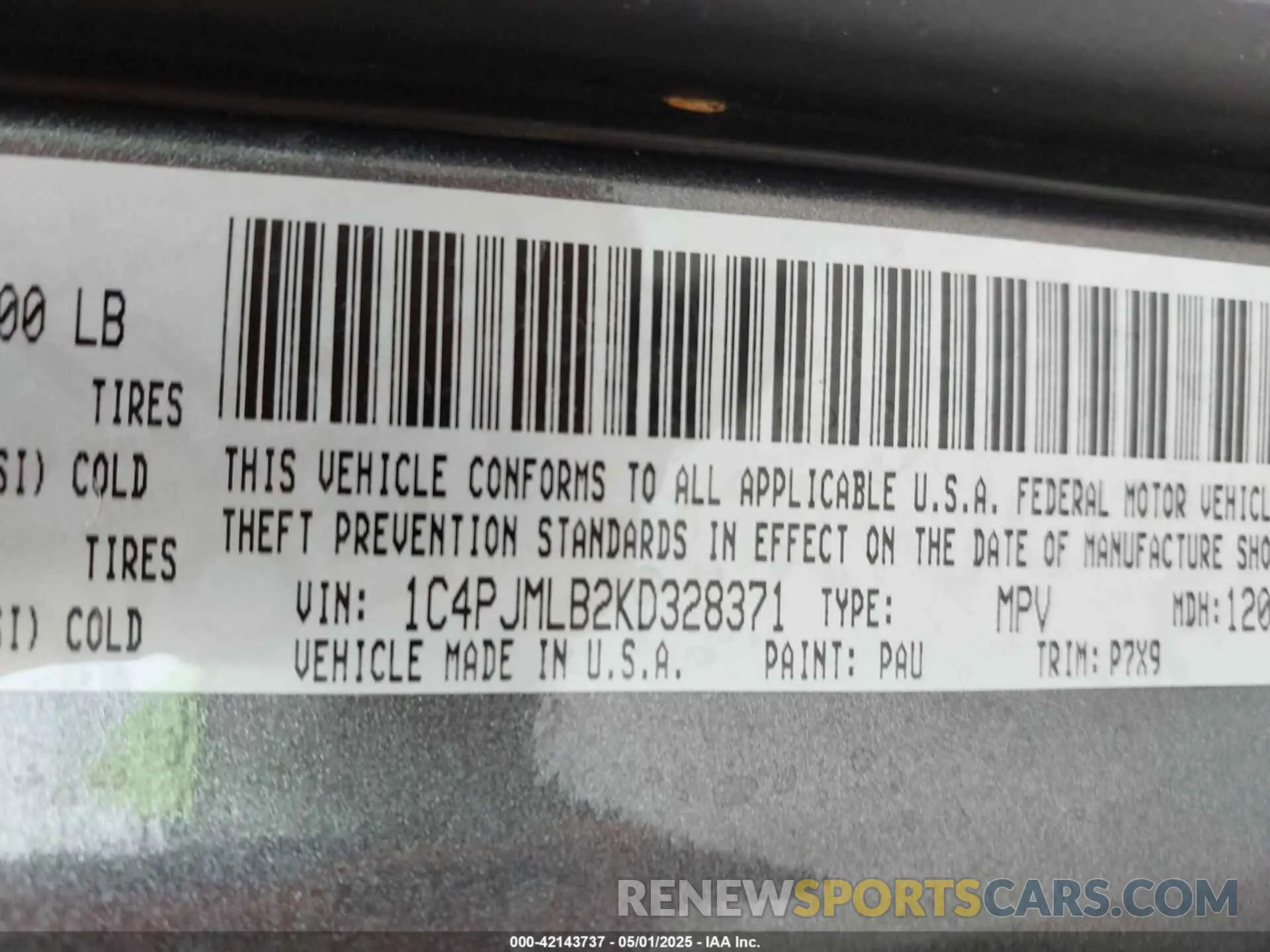 9 Photograph of a damaged car 1C4PJMLB2KD328371 JEEP CHEROKEE 2019