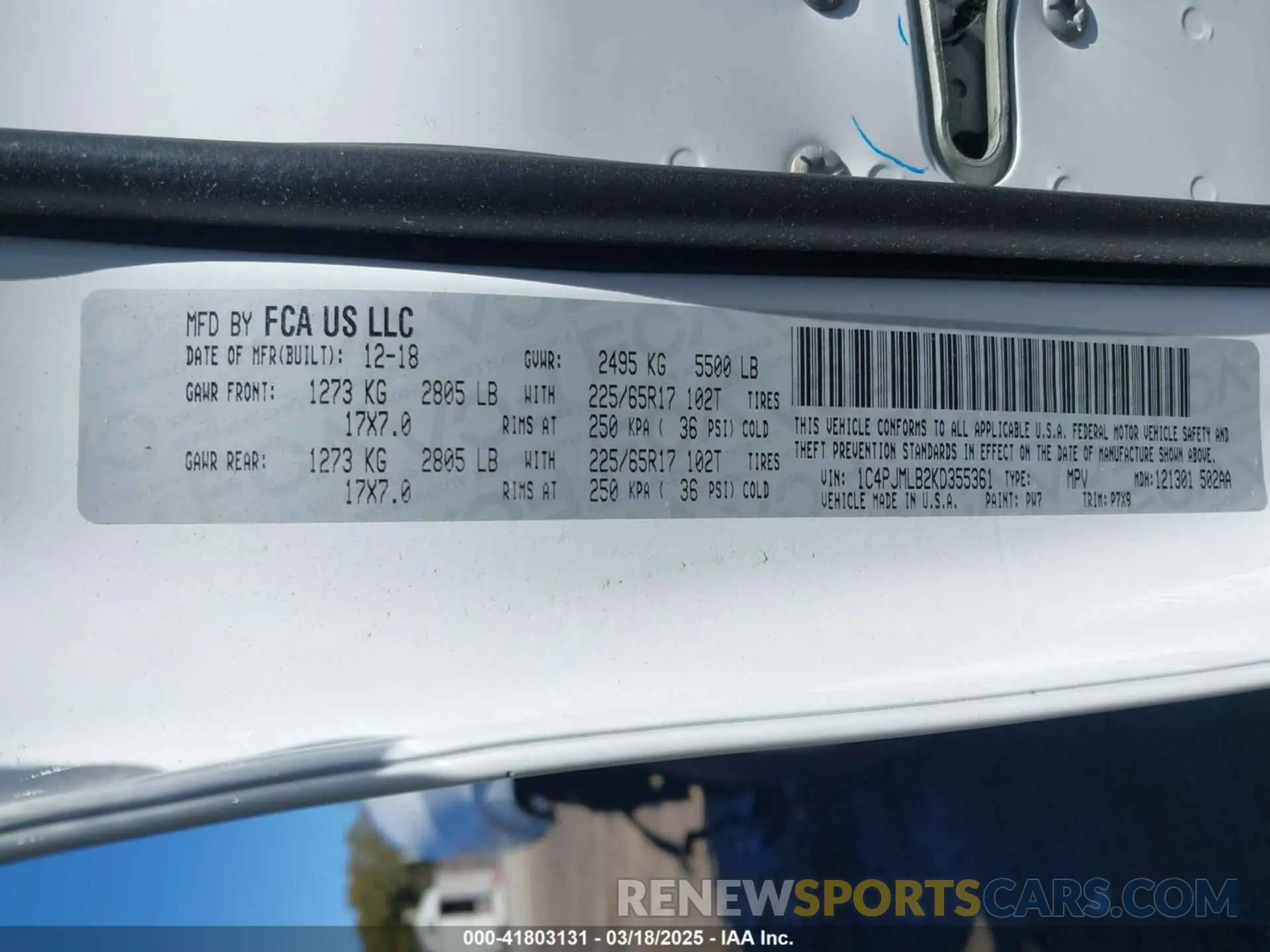 9 Photograph of a damaged car 1C4PJMLB2KD355361 JEEP CHEROKEE 2019