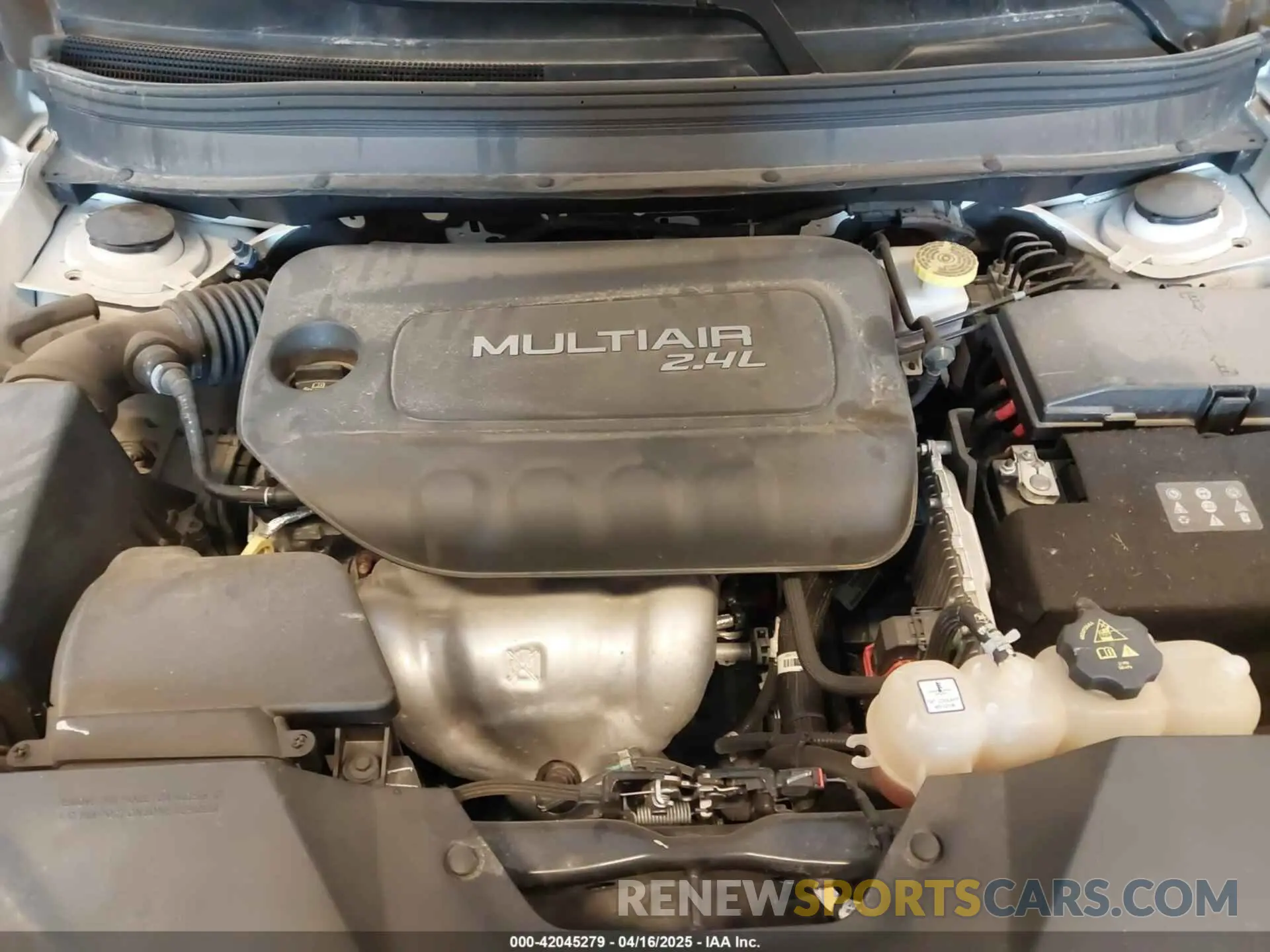10 Photograph of a damaged car 1C4PJMLB3KD214119 JEEP CHEROKEE 2019