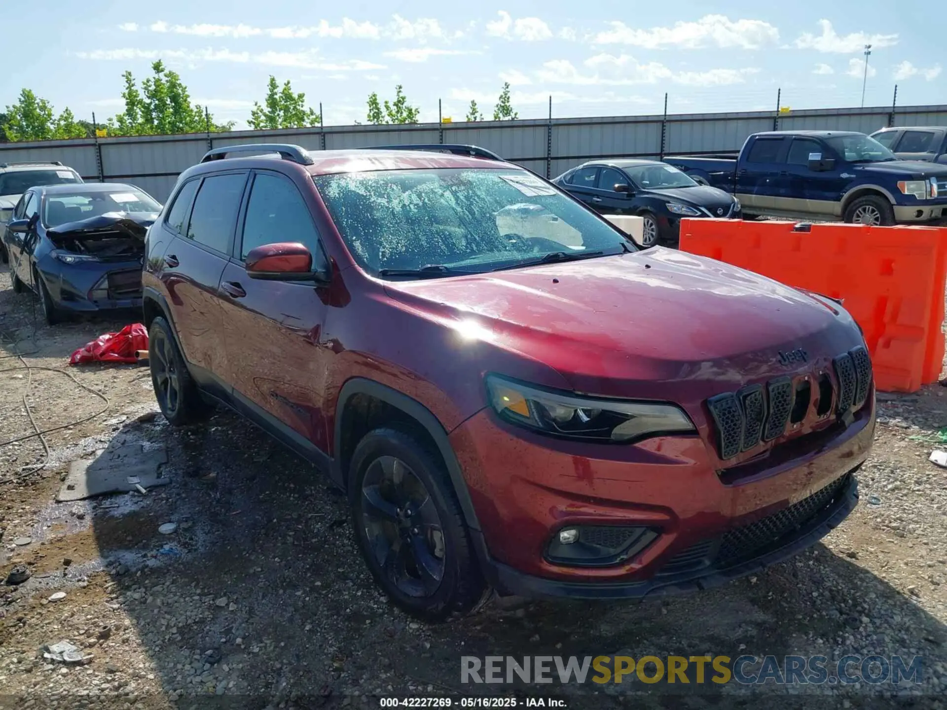 1 Photograph of a damaged car 1C4PJMLB3KD400324 JEEP CHEROKEE 2019