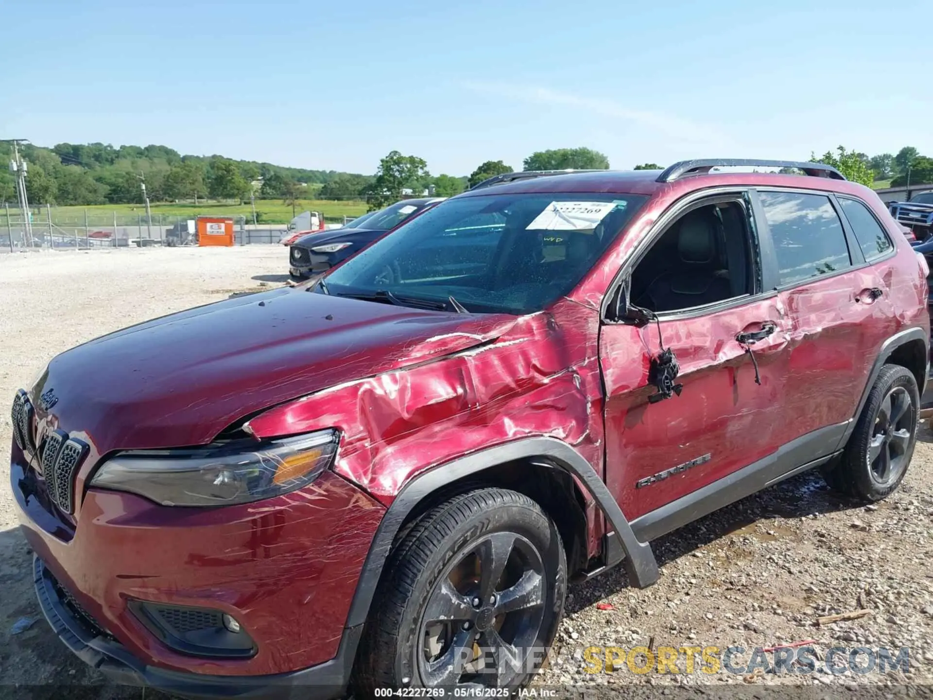 6 Photograph of a damaged car 1C4PJMLB3KD400324 JEEP CHEROKEE 2019