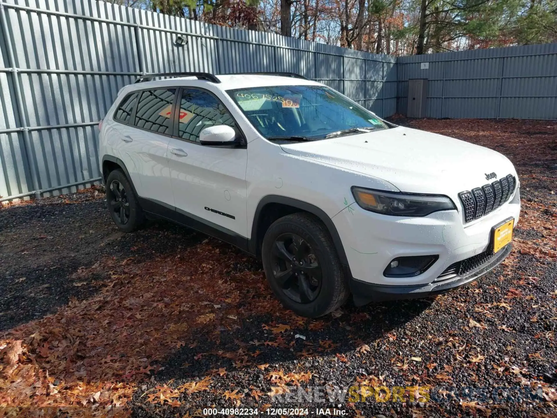 1 Photograph of a damaged car 1C4PJMLB4KD321809 JEEP CHEROKEE 2019
