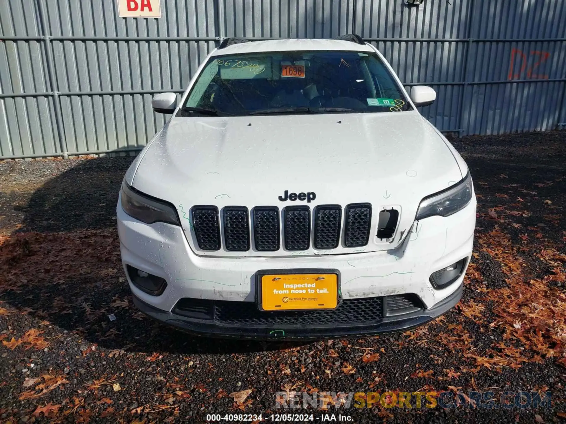 12 Photograph of a damaged car 1C4PJMLB4KD321809 JEEP CHEROKEE 2019