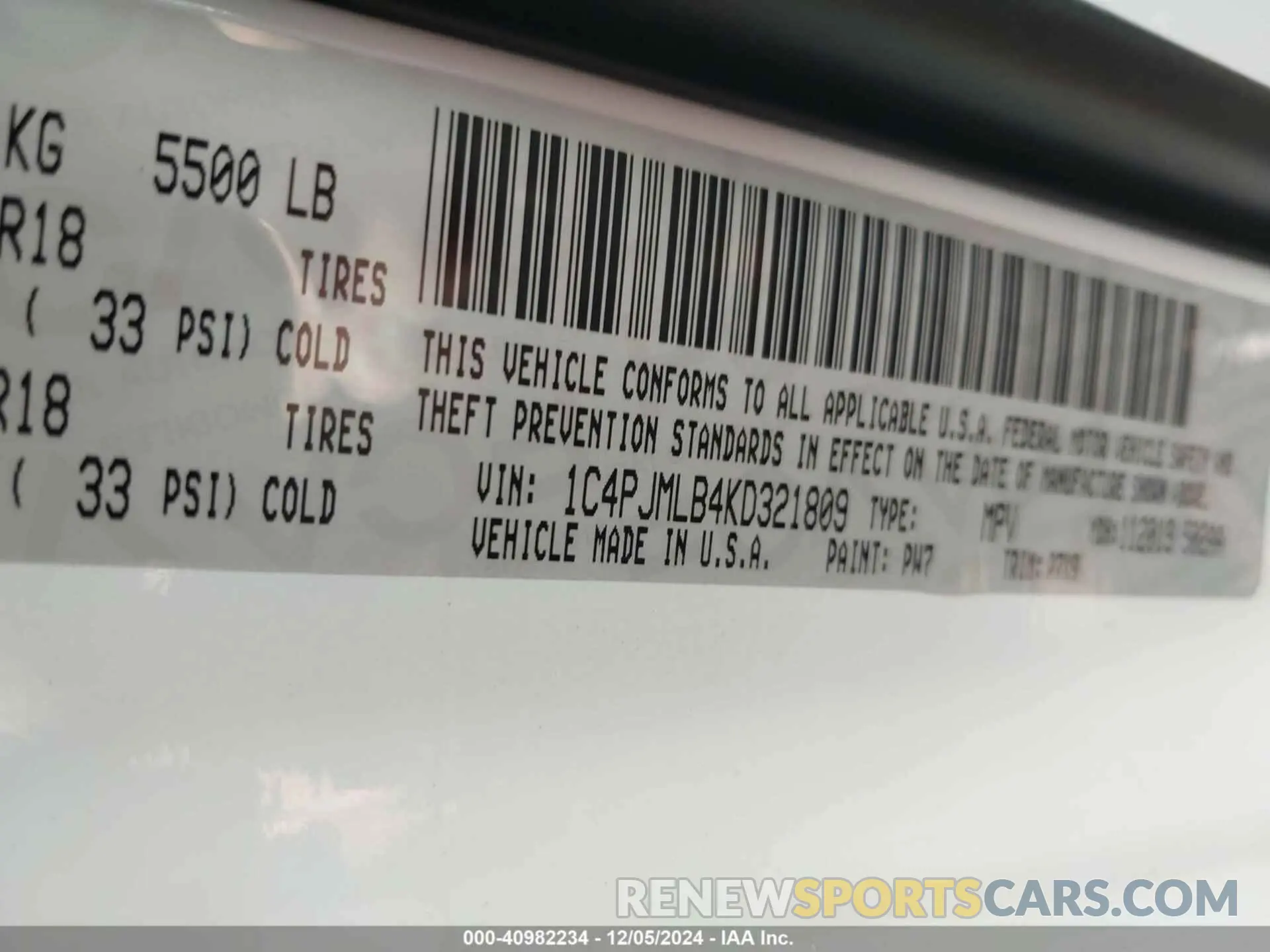 9 Photograph of a damaged car 1C4PJMLB4KD321809 JEEP CHEROKEE 2019