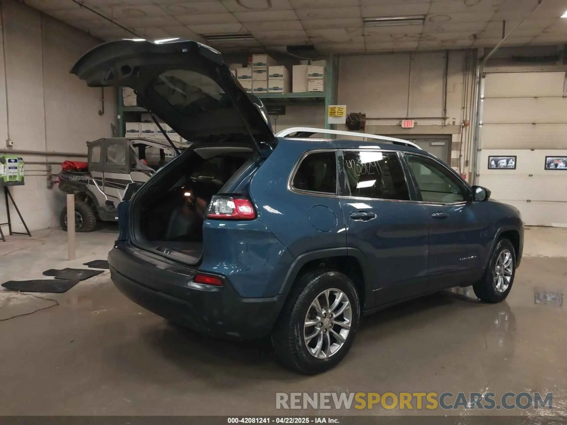 4 Фотография поврежденного автомобиля 1C4PJMLB4KD462220 JEEP CHEROKEE 2019