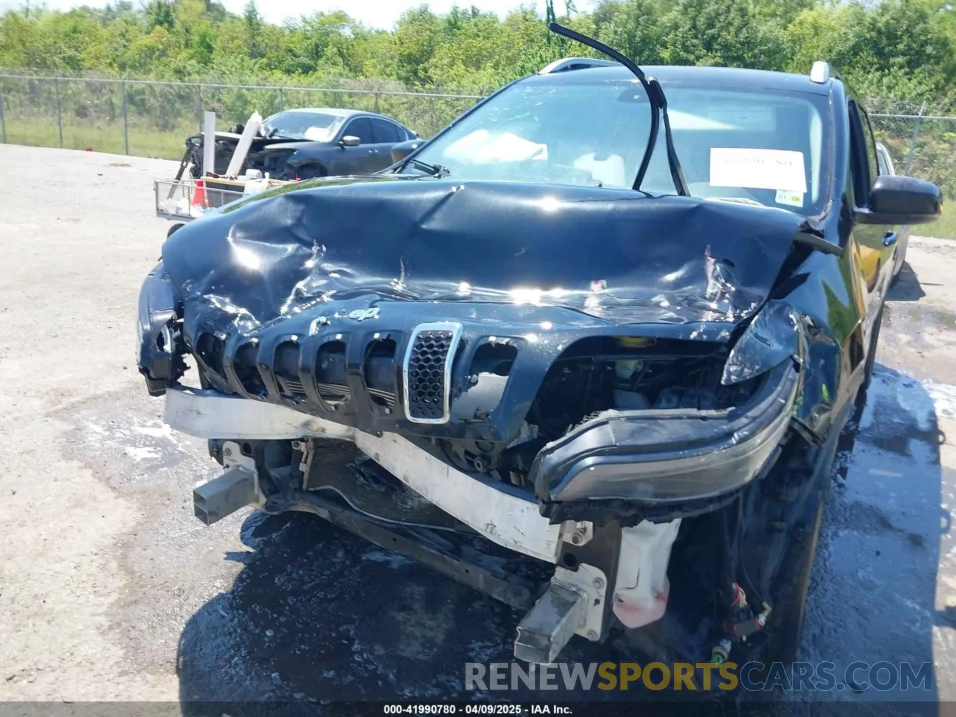 6 Фотография поврежденного автомобиля 1C4PJMLB5KD474859 JEEP CHEROKEE 2019