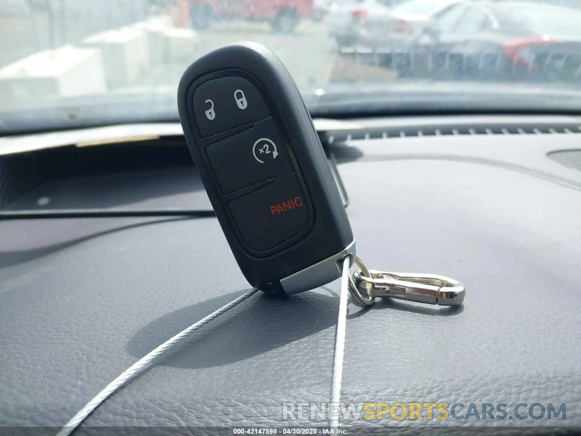 11 Photograph of a damaged car 1C4PJMLB5KD489488 JEEP CHEROKEE 2019