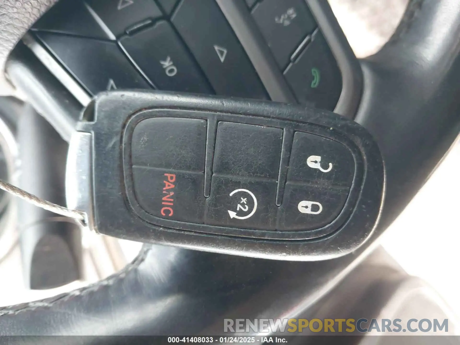 11 Photograph of a damaged car 1C4PJMLB6KD139836 JEEP CHEROKEE 2019