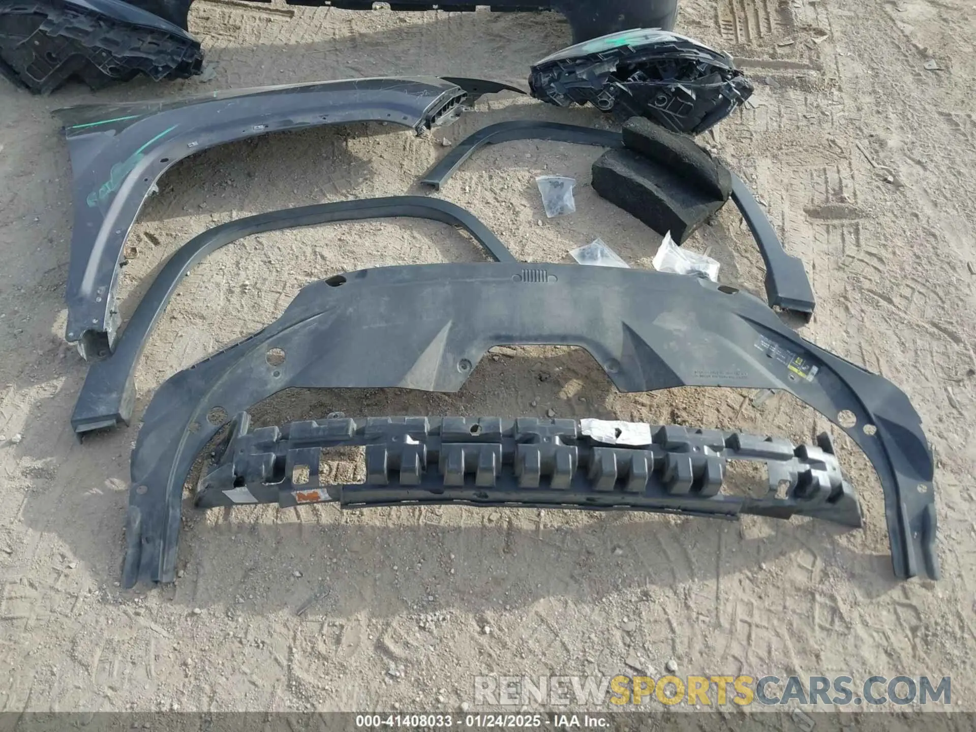 12 Photograph of a damaged car 1C4PJMLB6KD139836 JEEP CHEROKEE 2019