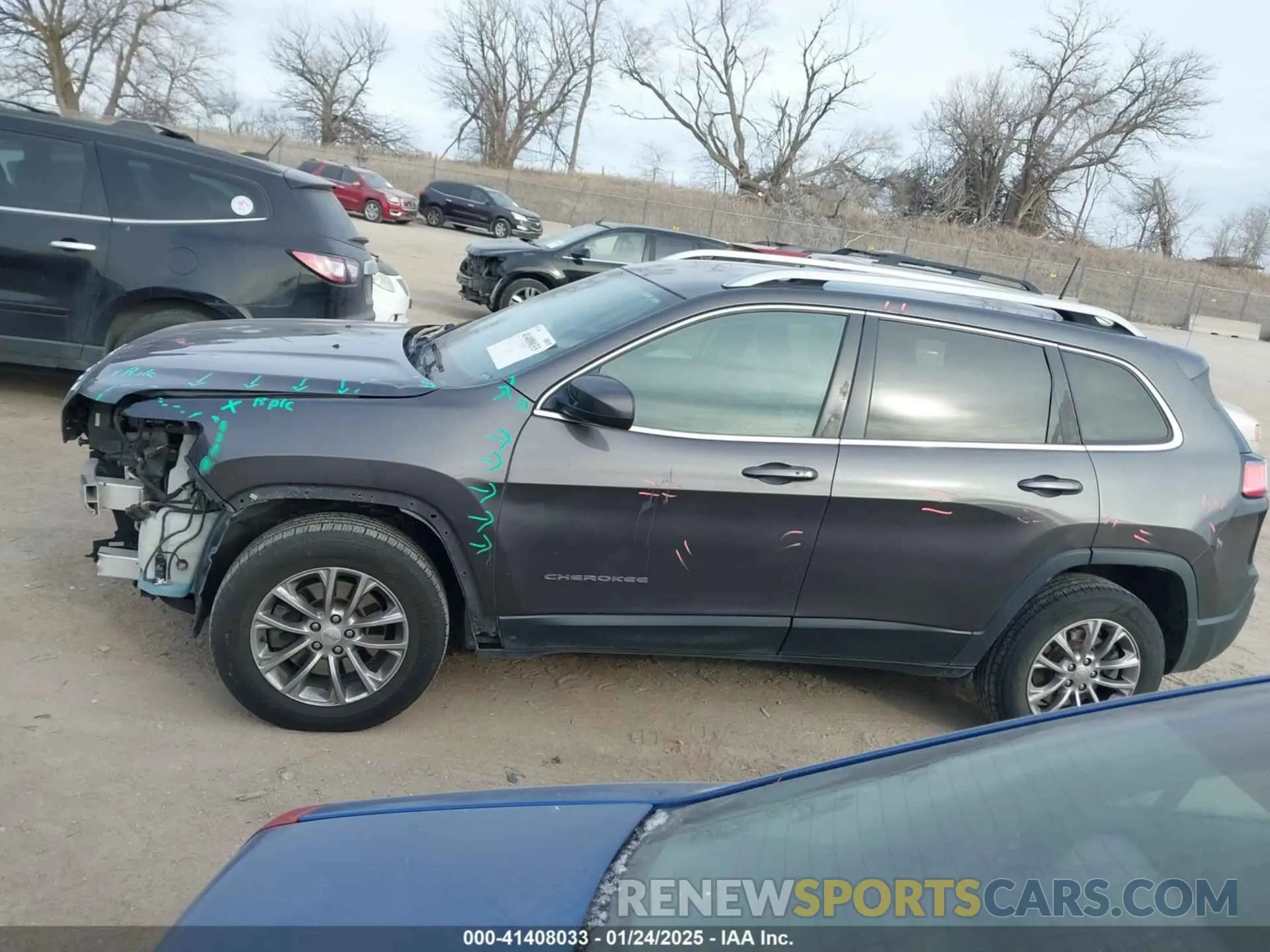 15 Photograph of a damaged car 1C4PJMLB6KD139836 JEEP CHEROKEE 2019