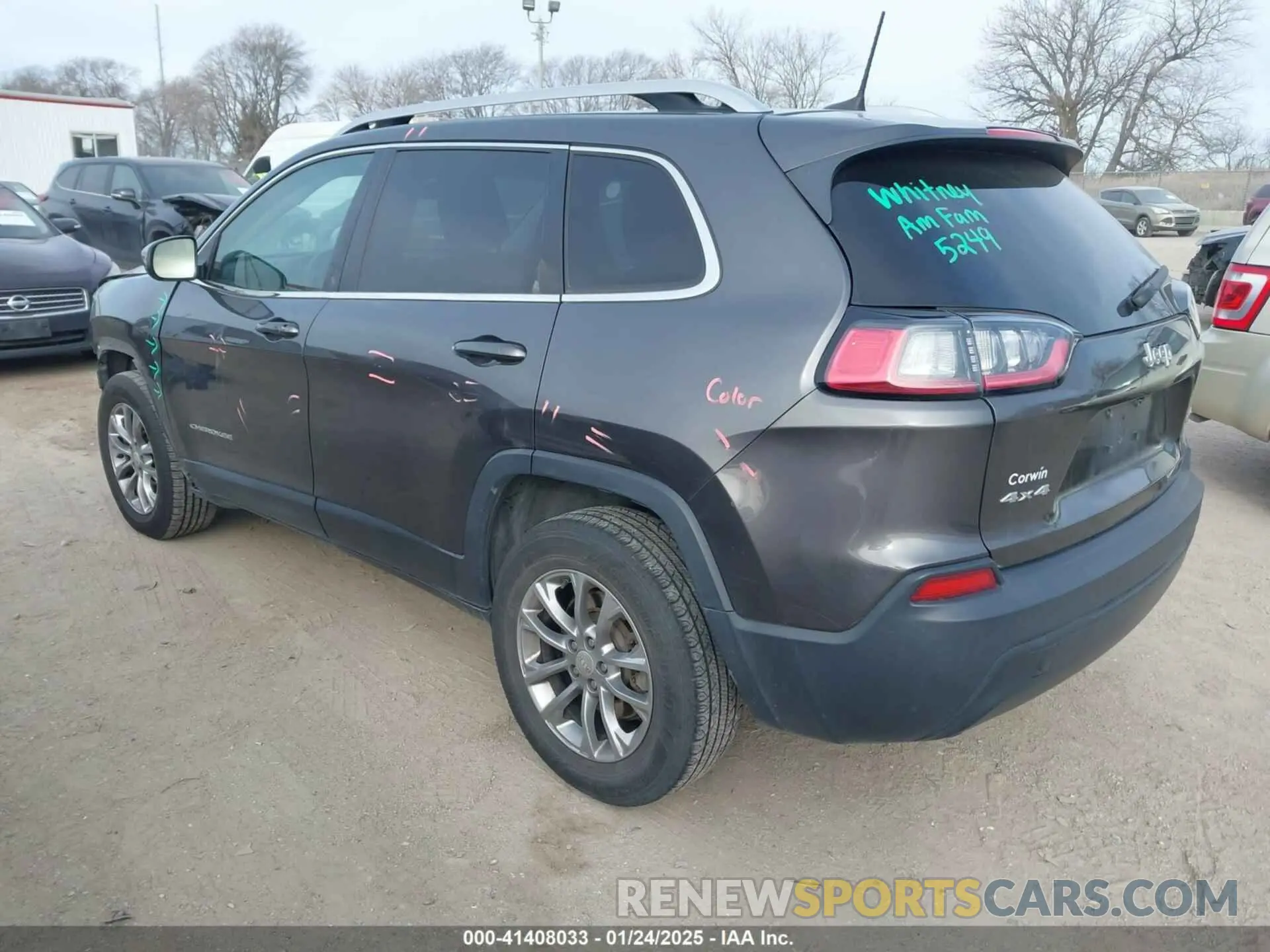 3 Photograph of a damaged car 1C4PJMLB6KD139836 JEEP CHEROKEE 2019