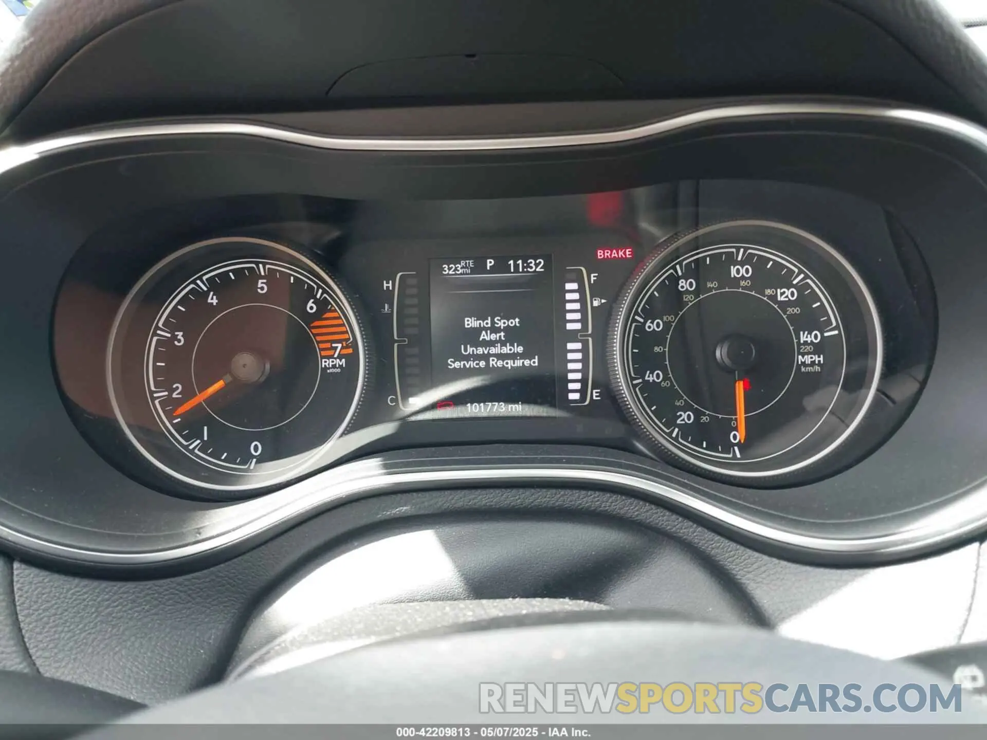 7 Photograph of a damaged car 1C4PJMLB6KD355718 JEEP CHEROKEE 2019