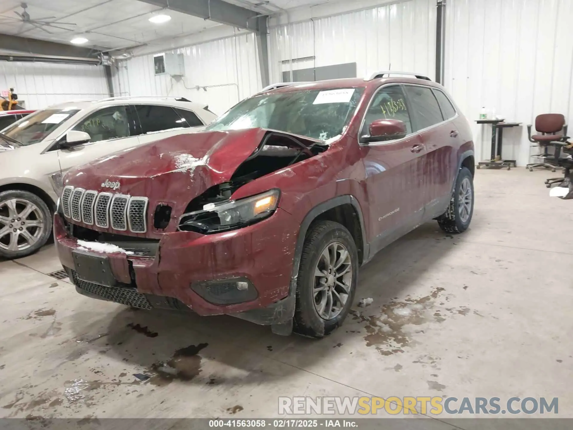 2 Photograph of a damaged car 1C4PJMLB6KD465474 JEEP CHEROKEE 2019