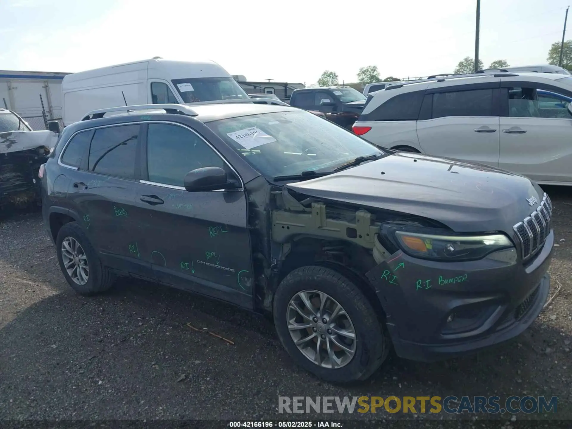 6 Photograph of a damaged car 1C4PJMLB8KD208039 JEEP CHEROKEE 2019
